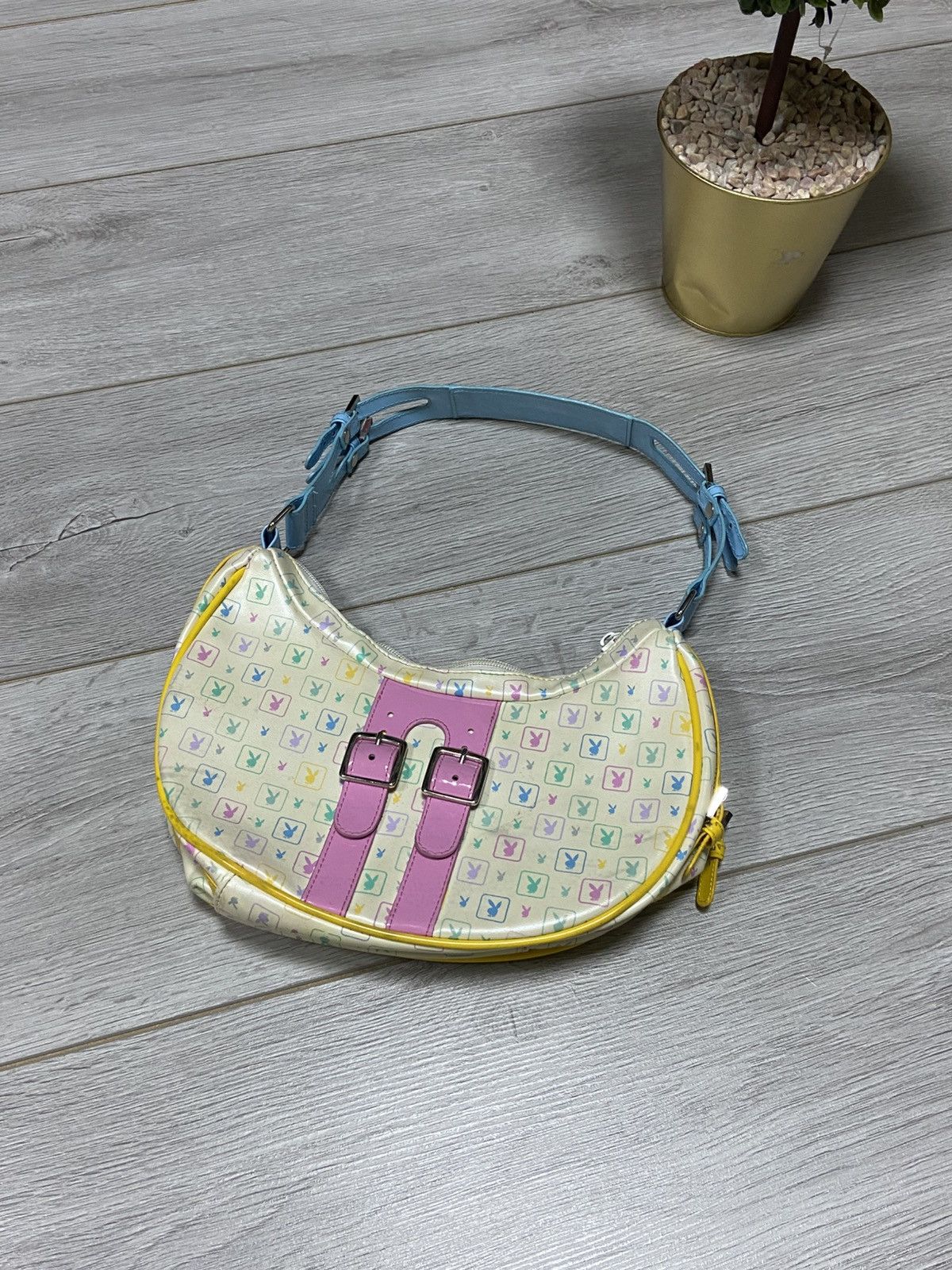 Playboy Playboy 🐰 monogram small handle bag rabbit head Size ONE SIZE - 1 Thumbnail