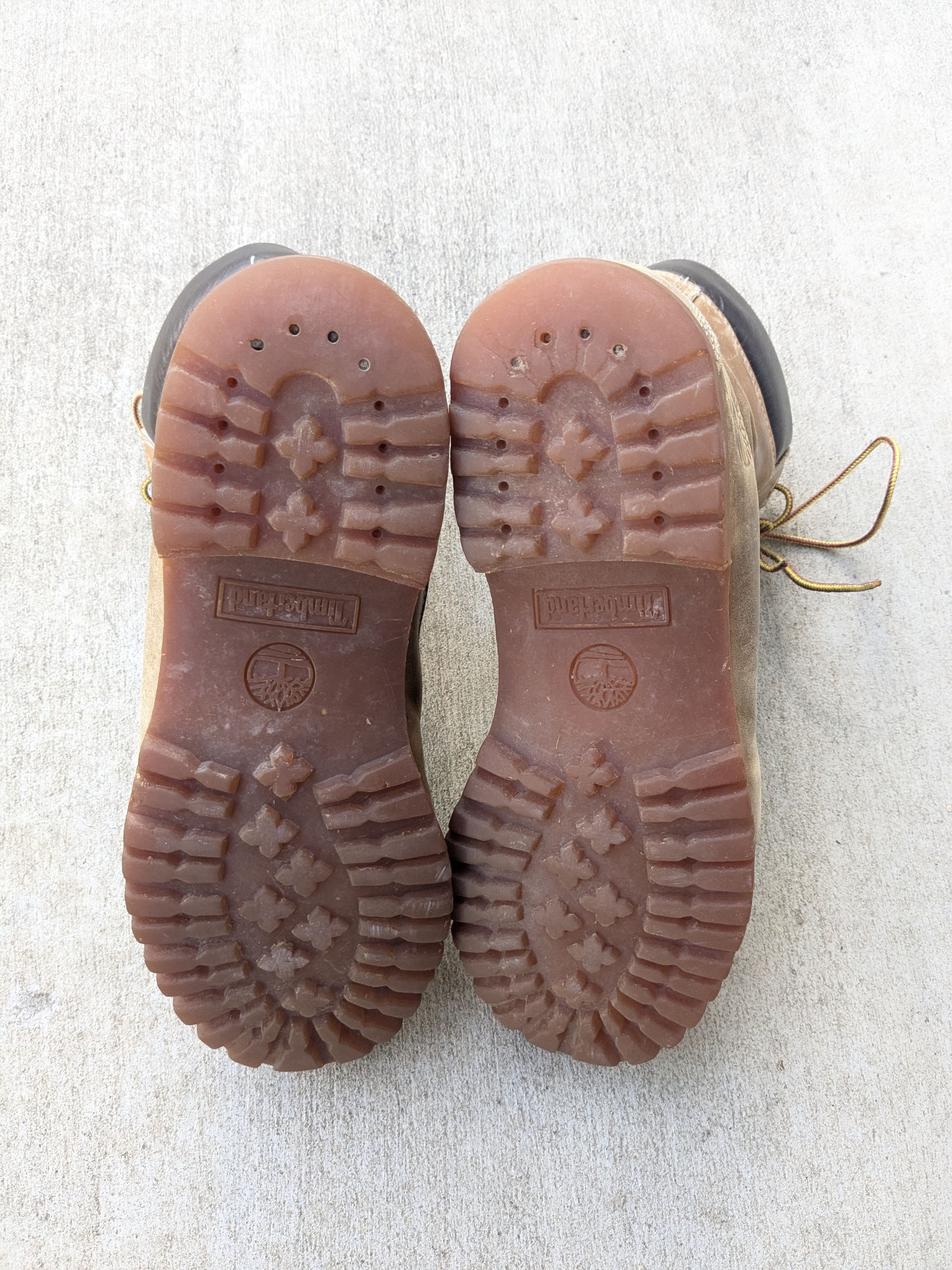 Timberland Timberland Boots 10 Wide Brown Tan Wheat Suede Nubuck Size US 10 / EU 43 - 14 Thumbnail