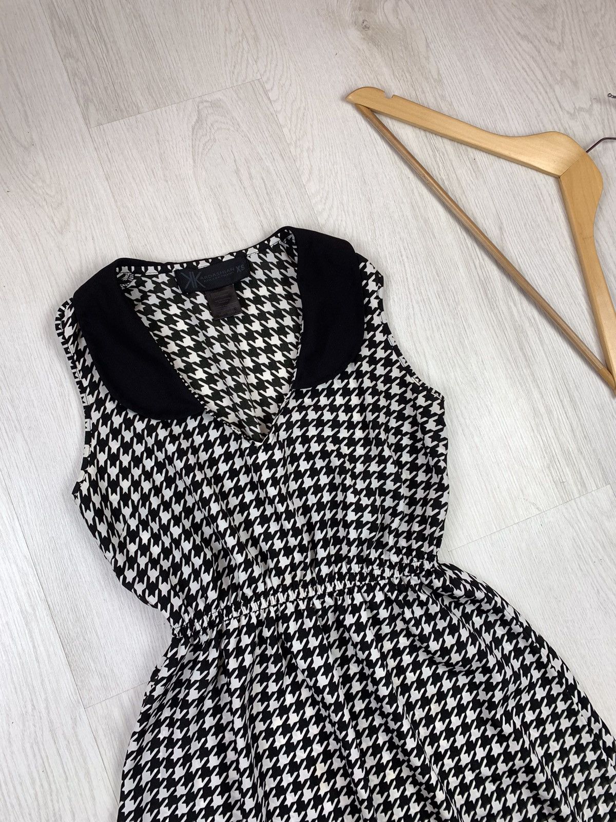 Kim Kardashian Kim Kardashian Black Houndstooth Dress Size XS Size XS / US 0-2 / IT 36-38 - 2 Thumbnail