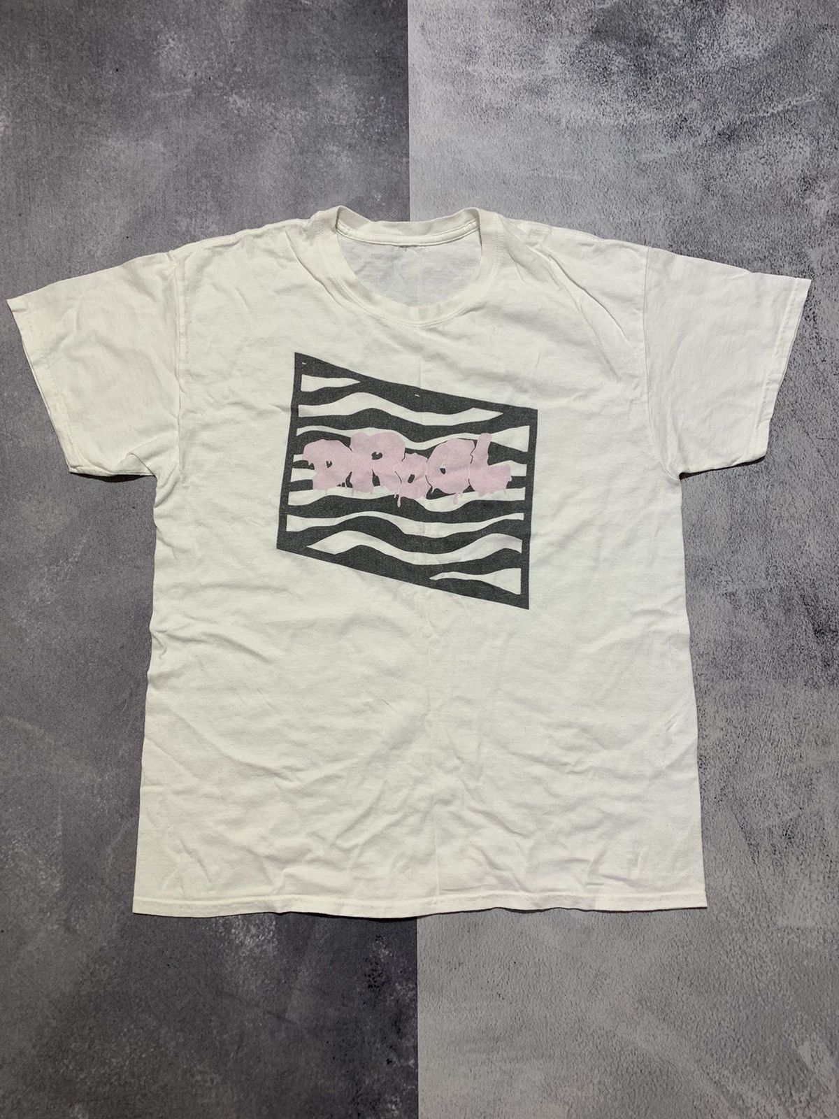 Band Tees Vintage Y2K Drool tee big logo streetwear size L Size US L / EU 52-54 / 3 - 1 Thumbnail