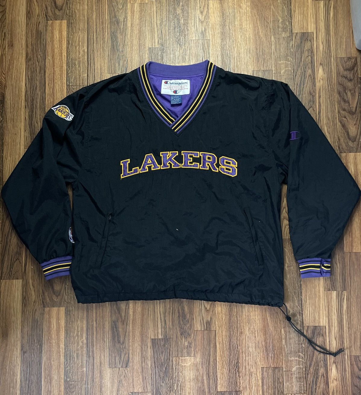 NBA VTG Lakers NBA Champion Windbreaker 90s Size US L / EU 52-54 / 3 - 1 Thumbnail