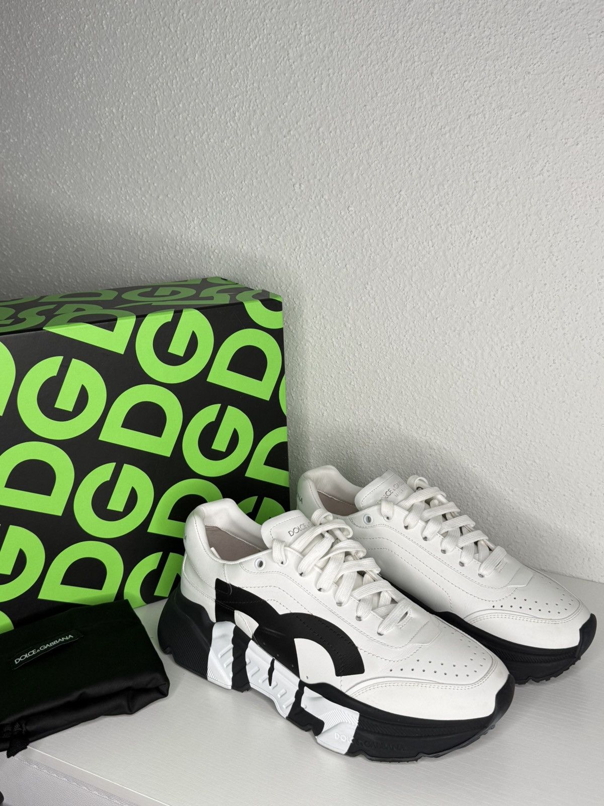 Dolce & Gabbana Dolce & Gabbana Sneakers Mismatched Size Pair Size US 9 / EU 42 - 1 Thumbnail