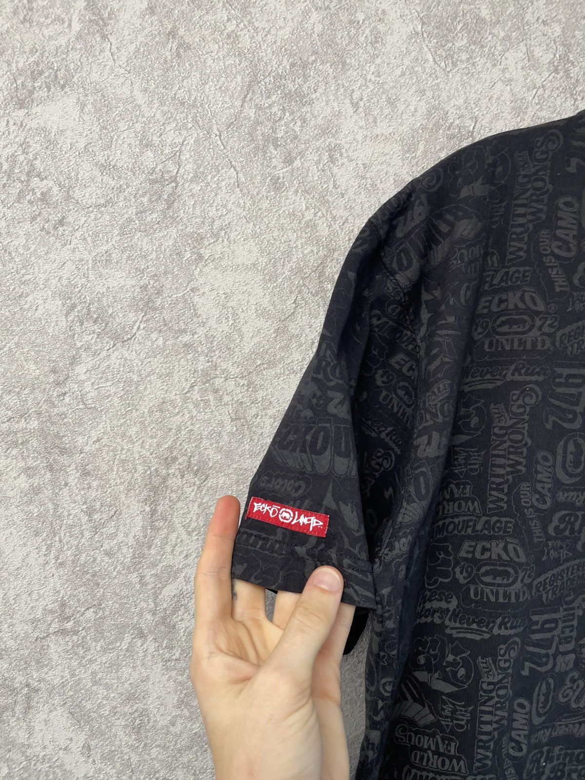 Ecko Unltd. Vintage Ecko Unltd Embroidered Logo Allover Print T-Shirt Size US L / EU 52-54 / 3 - 4 Thumbnail