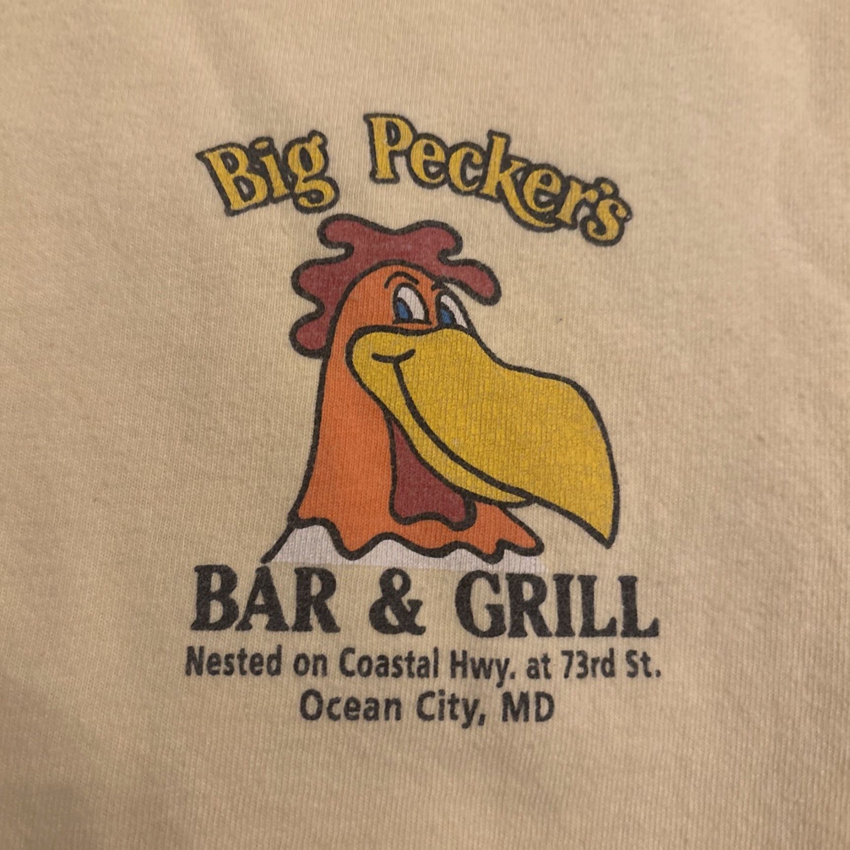 Hanes VINTAGE Hanes T-Shirt Big Peckers Bar and Grill Summer Beach Yellow Adult Small Mens Size US S / EU 44-46 / 1 - 3 Thumbnail
