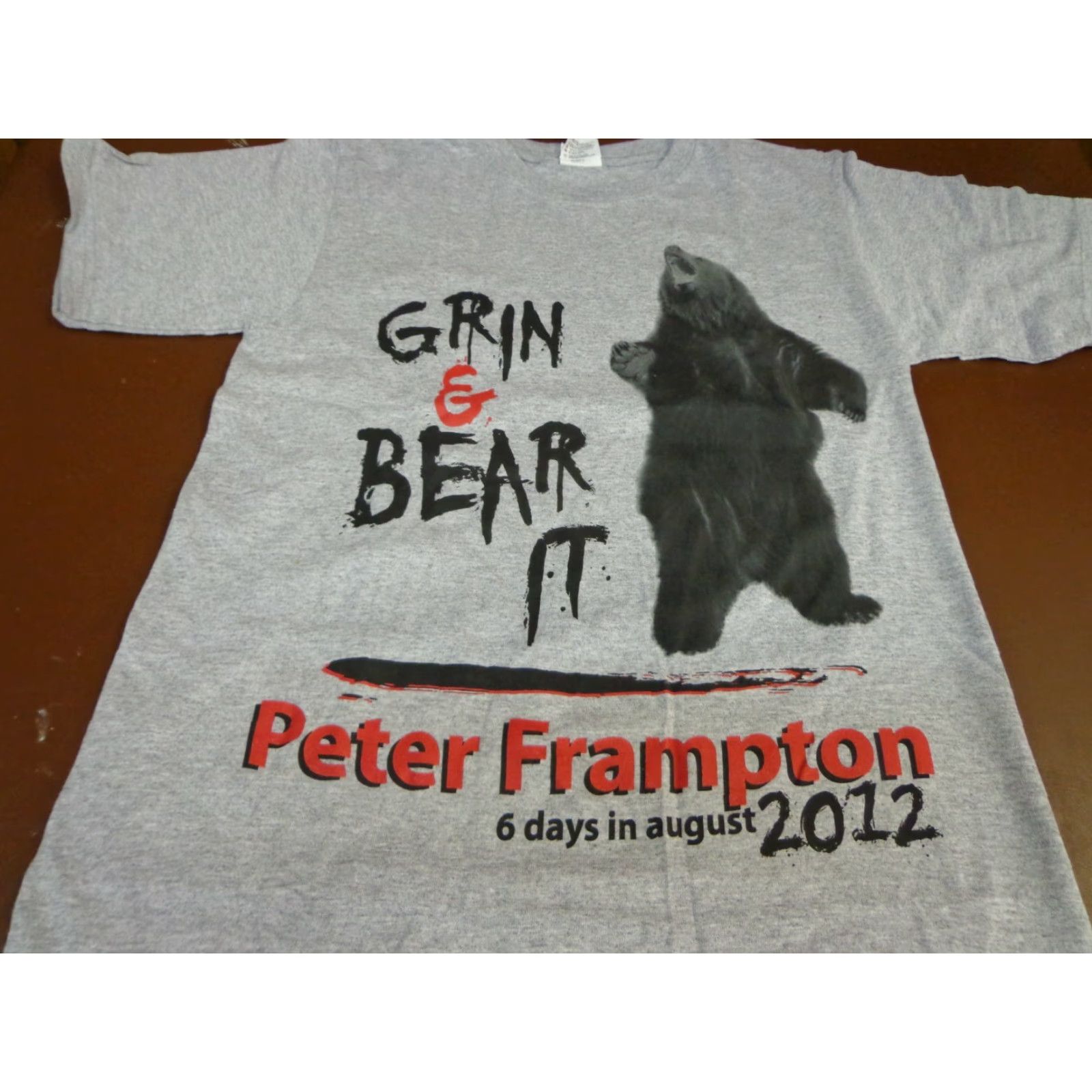 Anvil Peter Frampton Grin & Bear It Concert T Shirt Gray S Short Sleeve Unisex Adults T-Shirt 2012 Tour Graphic Tee Size US S / EU 44-46 / 1 - 2 Thumbnail