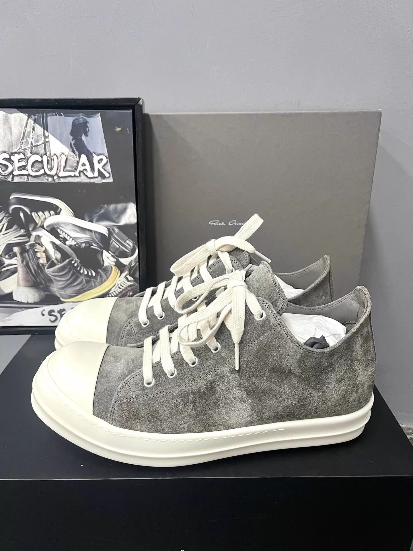 Rick Owens Rick Owens 26SS Light Grey Suede Low Sneakers K34 Size US 7 / EU 40 - 2 Thumbnail
