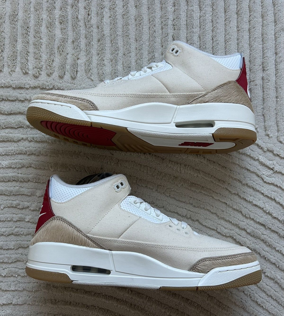 Jordan Brand × Levi's Levi’s x Air Jordan 3 Retro (Lunar New Year) Size US 12 / EU 45 - 2 Thumbnail