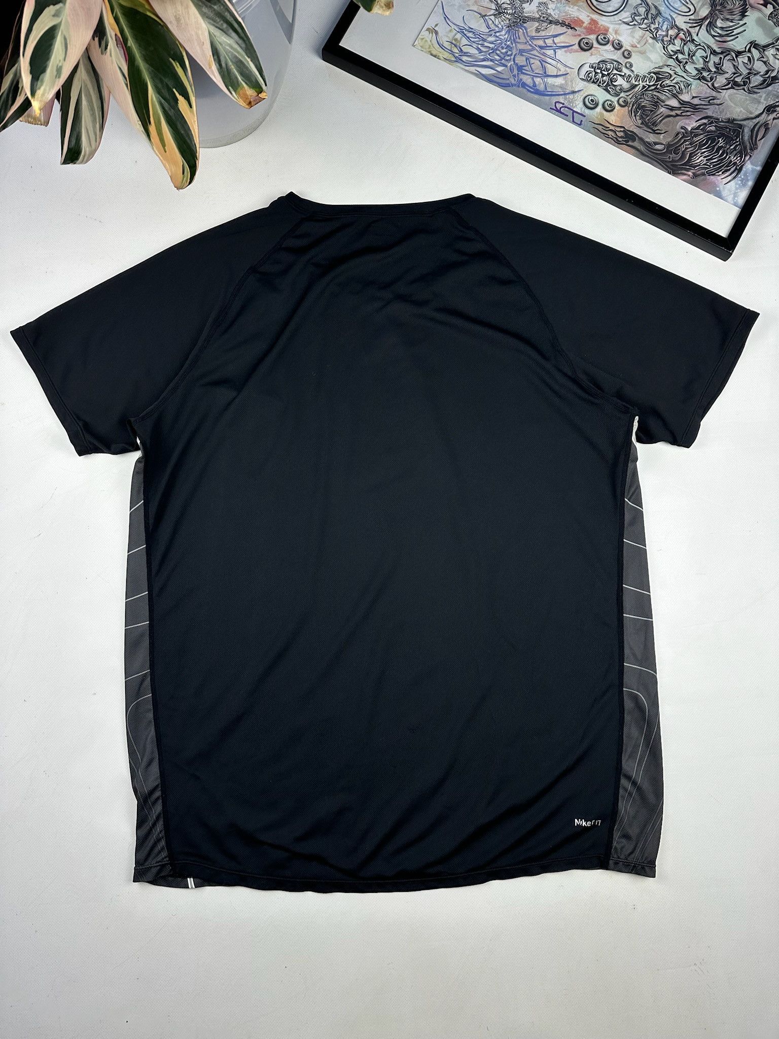 Nike Vintage Nike Central Swoosh Jersey 90s TN total 90 running Size US XL / EU 56 / 4 - 4 Thumbnail