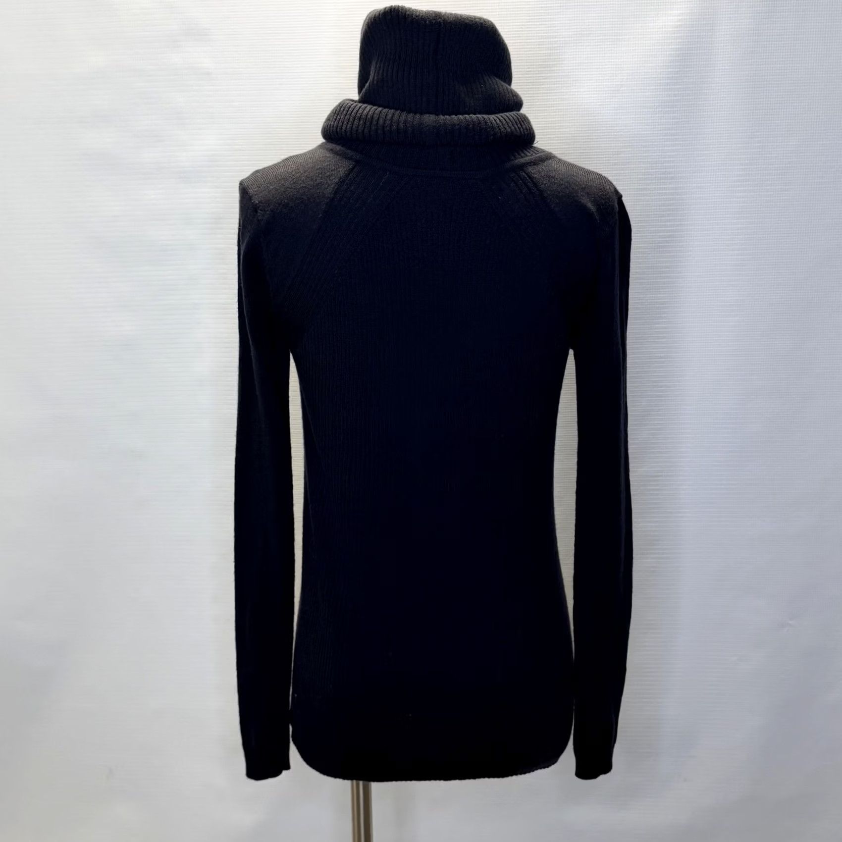 Lululemon Lululemon Sweater Womens Small Black Cowl Turtleneck Long Sleeve Knit Pullover Raglan Logo Size S / US 4 / IT 40 - 4 Thumbnail