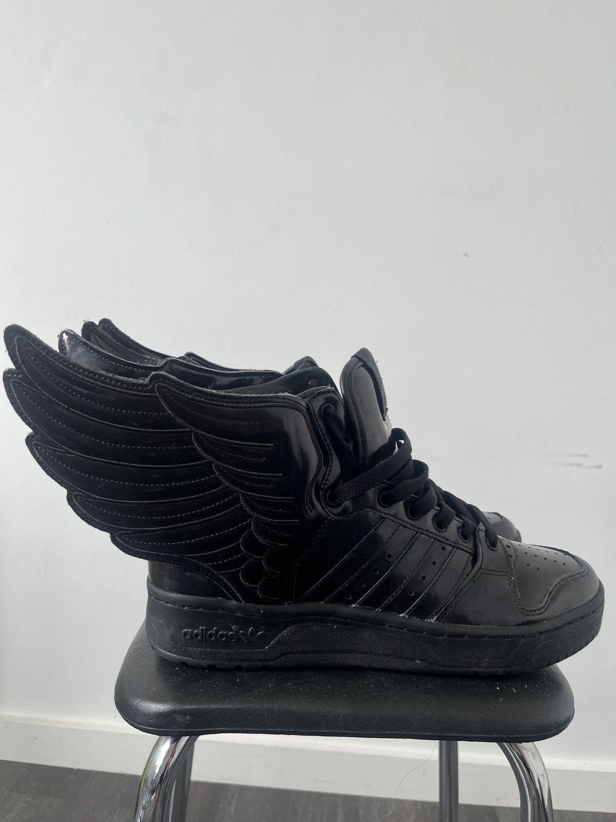 Adidas × Jeremy Scott Adidas JS Wings 2.0 Black patent Size US 9 / EU 42 - 3 Thumbnail