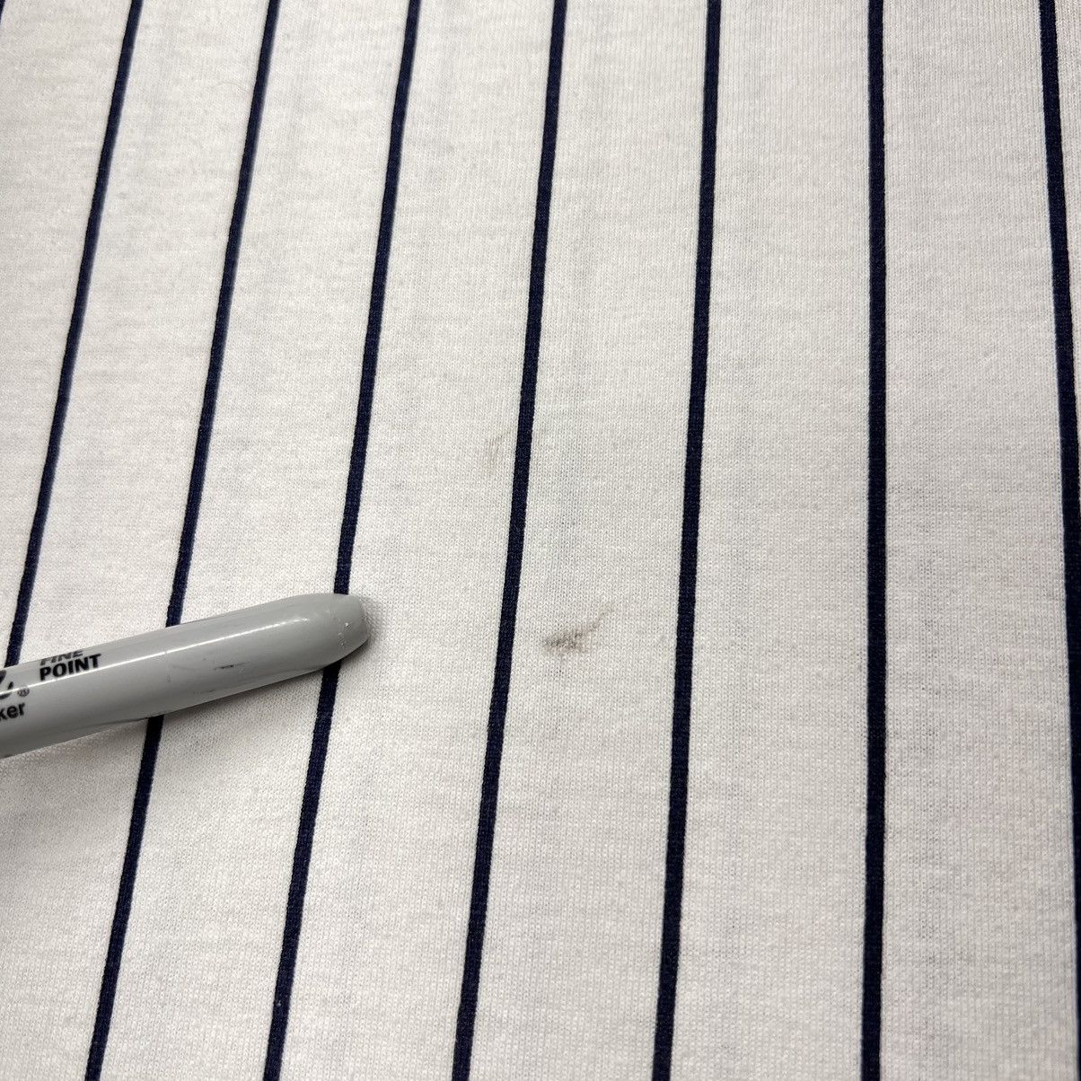 New York Yankees × Vintage VTG Russell Yankees Jersey White Pinstripe Blank Athletic Size US XL / EU 56 / 4 - 9 Thumbnail