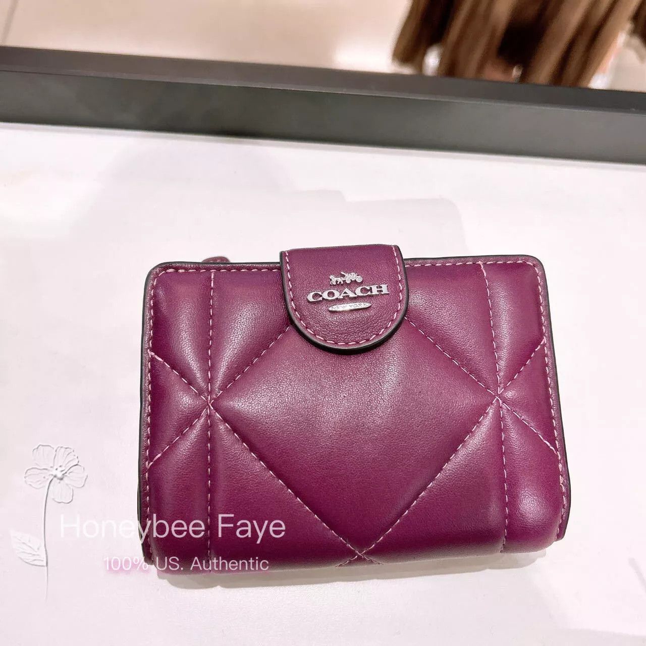 Coach Medium Corner Zip Wallet With Puffy Diamond Quilting CM997 Size ONE SIZE - 1 Thumbnail