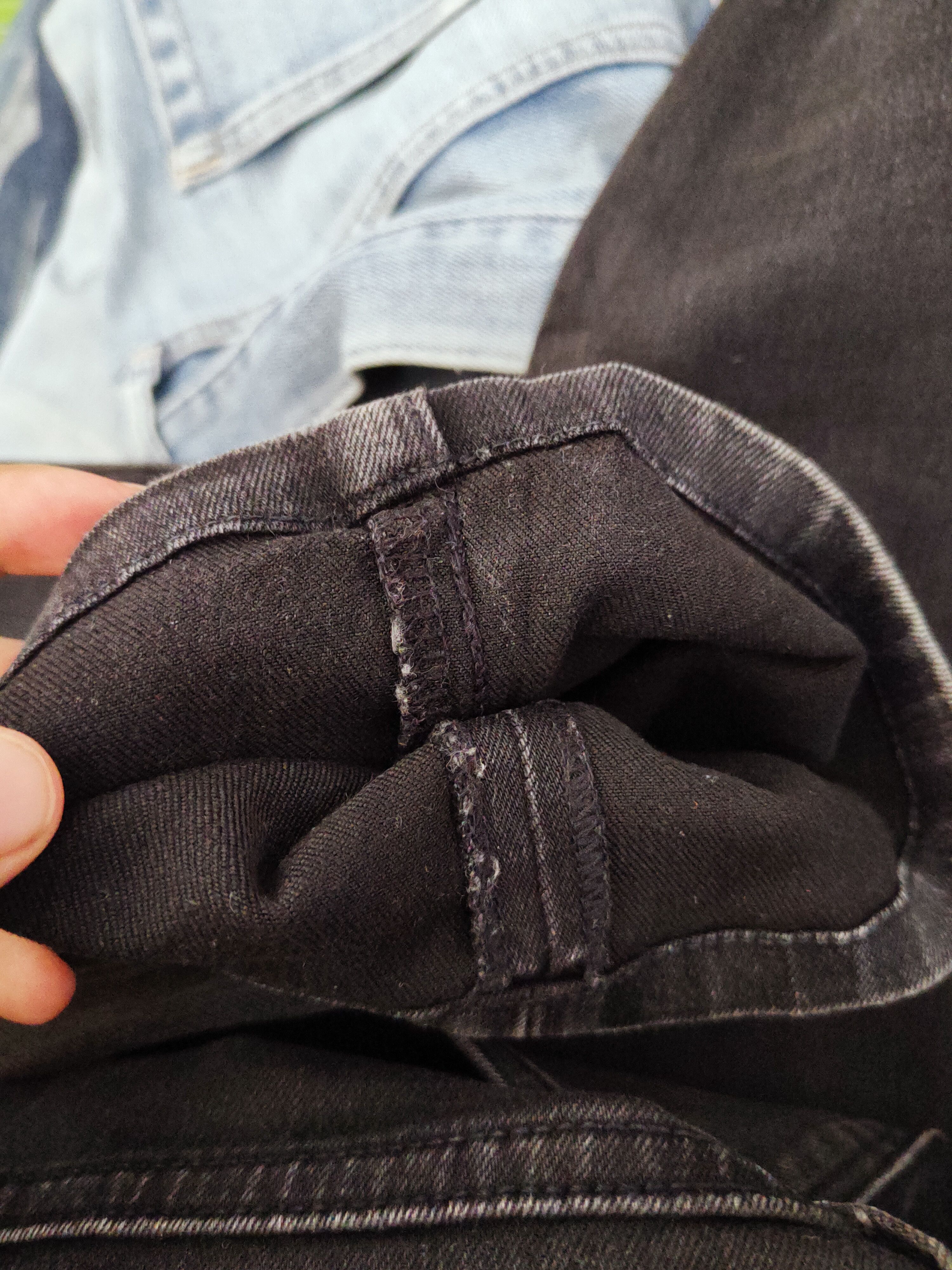 Uniqlo Black Distressed Ripped Jeans #W228