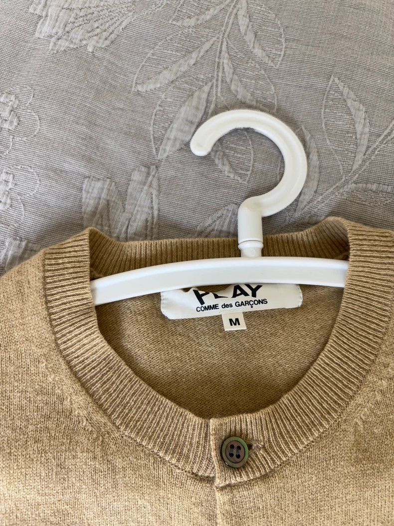 Other Comme Des Garcons Cardigan. M size, camel classic style, b Size M / US 6-8 / IT 42-44 - 6 Thumbnail