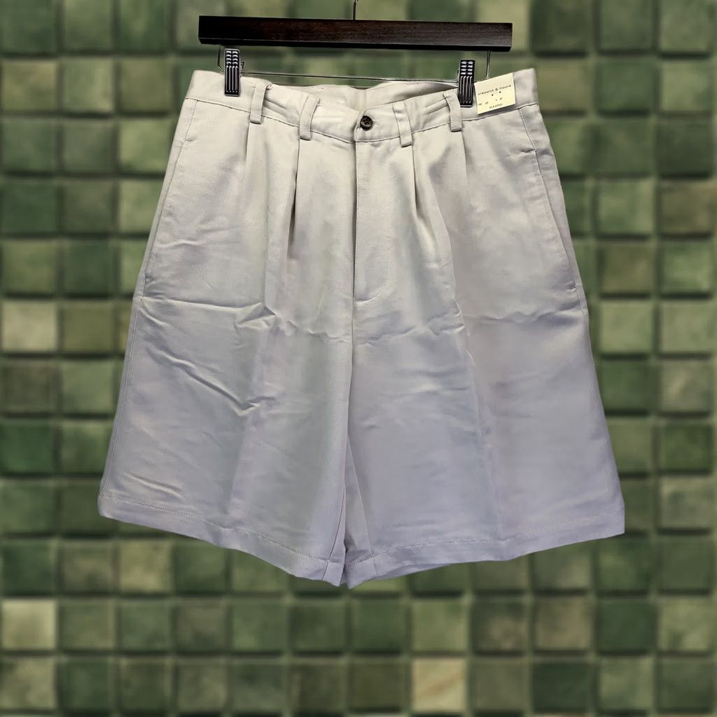 MooRER Prewick & Moore Men’s SZ 32x9 Pleated Front Shorts Stone Color NWT-4252 Bermuda Casual Summer 32 Mens Stone Color Shorts Size US 32 / EU 48 - 1 Thumbnail