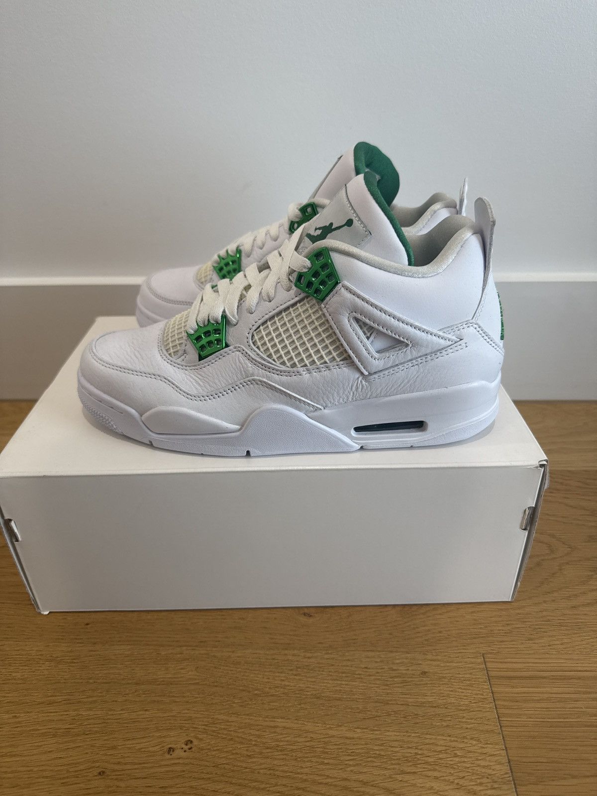Nike Jordan 4 Retro Metallic Green Size US 9 / EU 42 - 5 Thumbnail