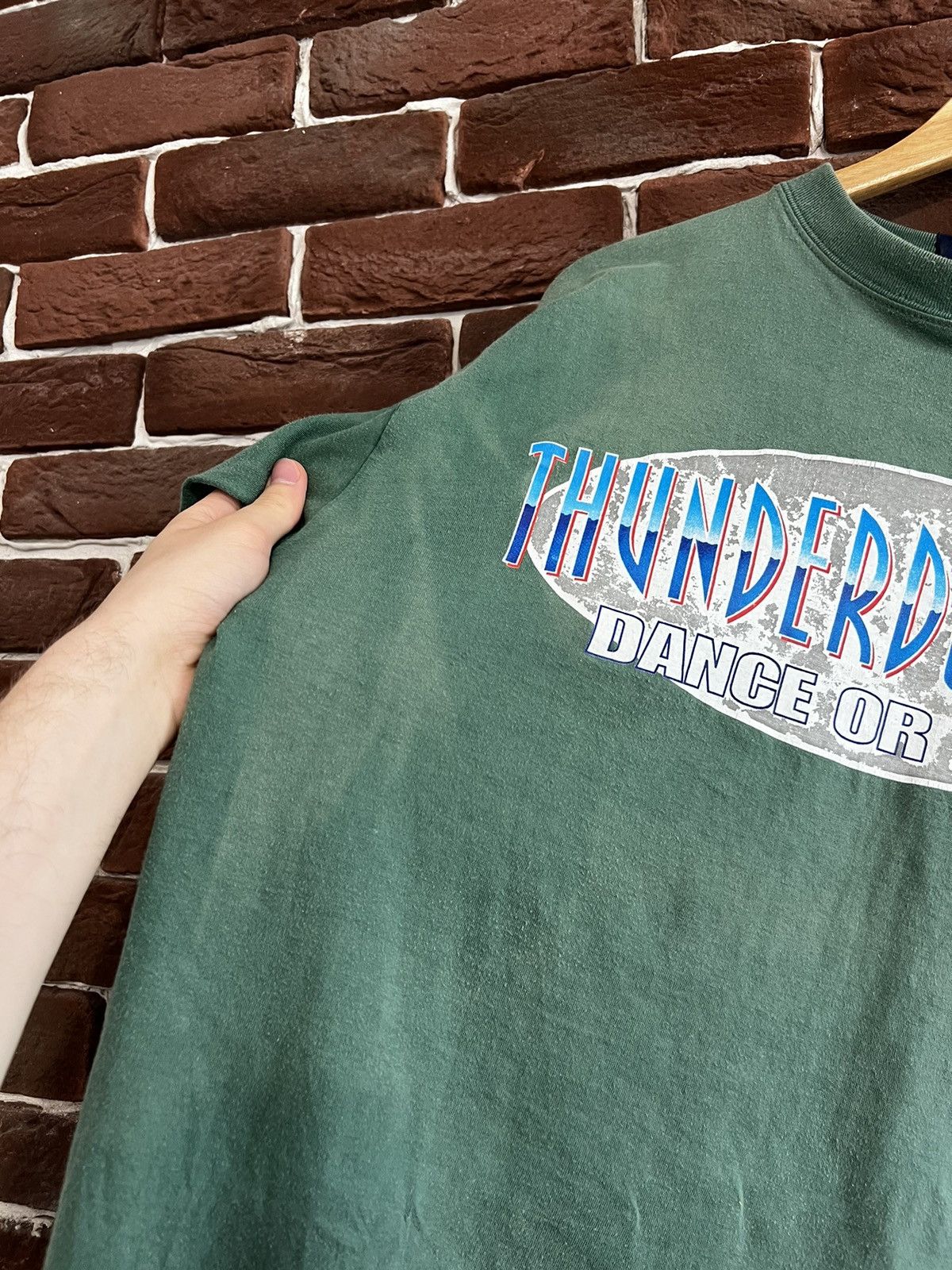 Band Tees Rare Vintage 1996 Thunderdome Dance Die Gabber Band Tshirt Size US L / EU 52-54 / 3 - 3 Thumbnail