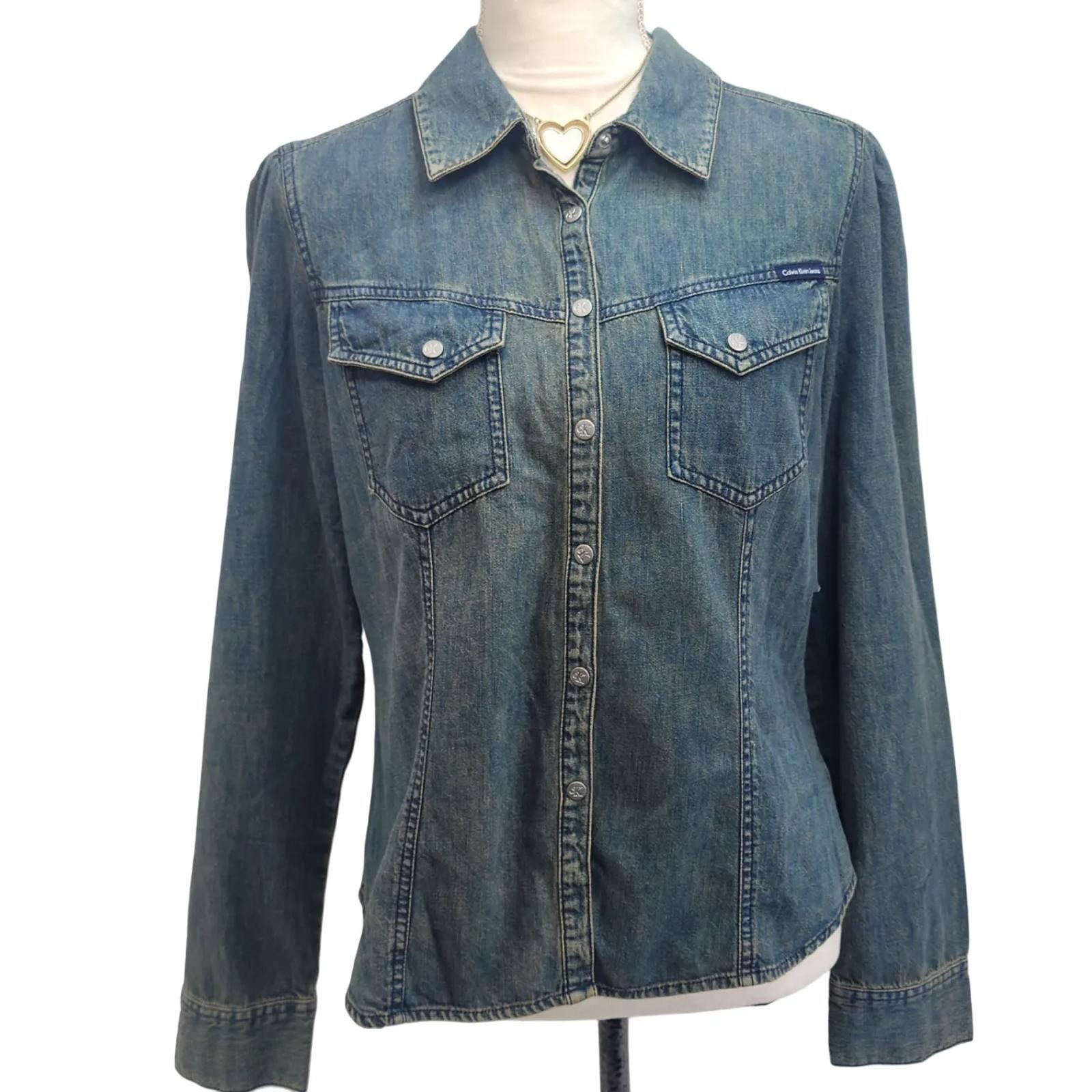 Y2K Western Denim Button Down Shirt. L