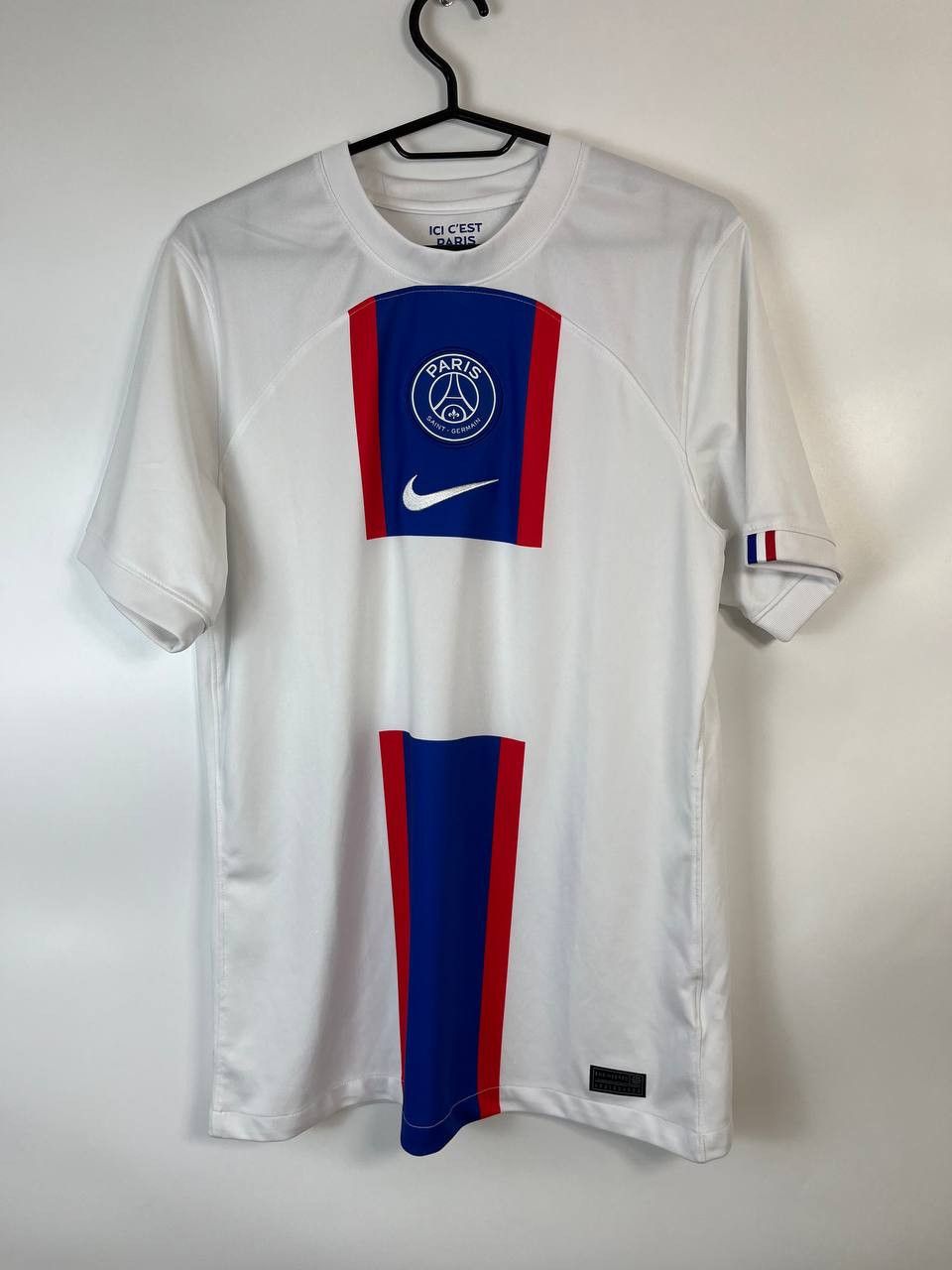 Nike Nike Paris Saint-Germain 22 23 Third Jersey Smal DN2716-101 Size US S / EU 44-46 / 1 - 1 Thumbnail