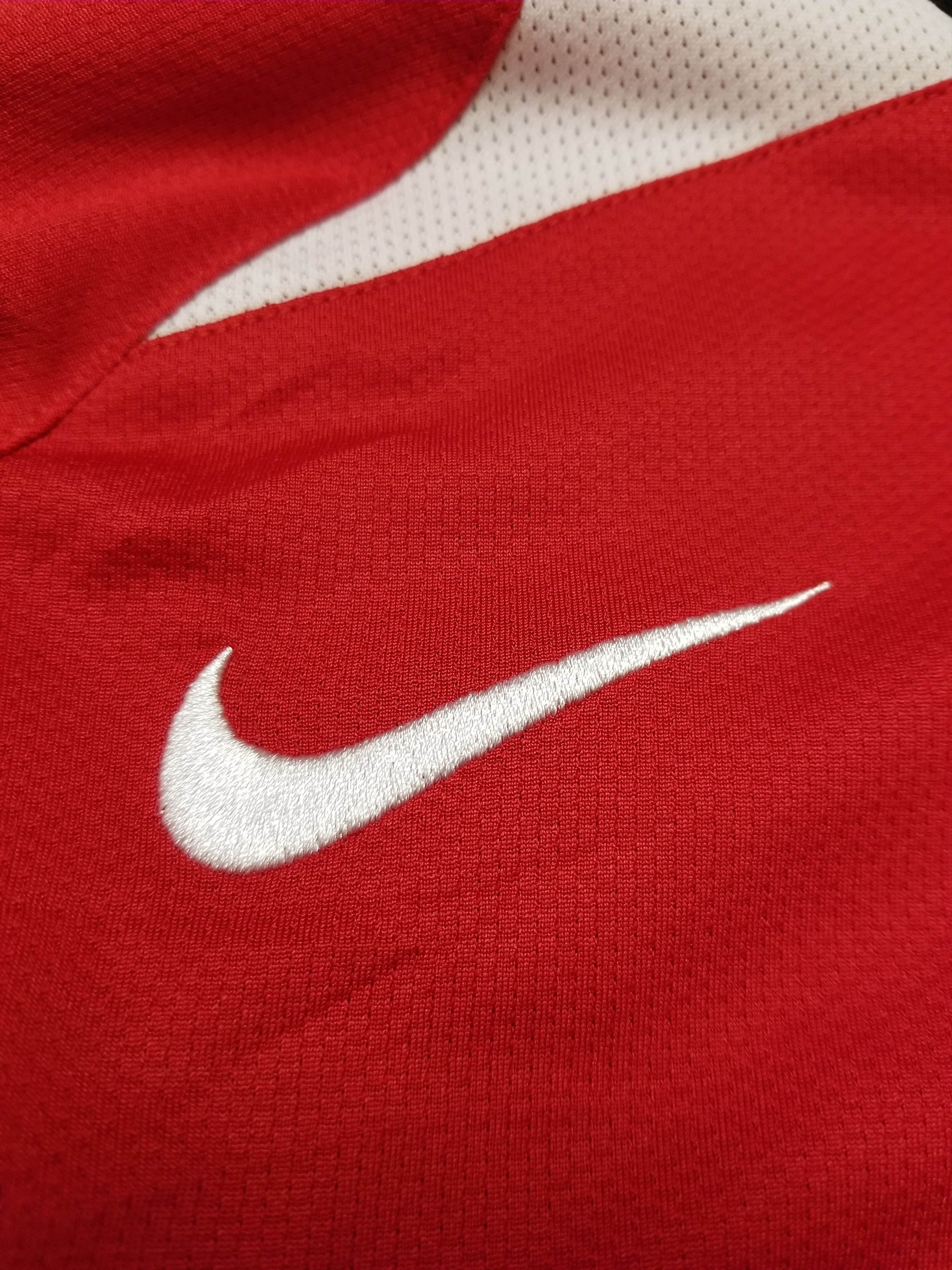 Nike Manchester United 04-06 Van Nistelrooy Home Longsleeve Size US M / EU 48-50 / 2 - 20 Thumbnail