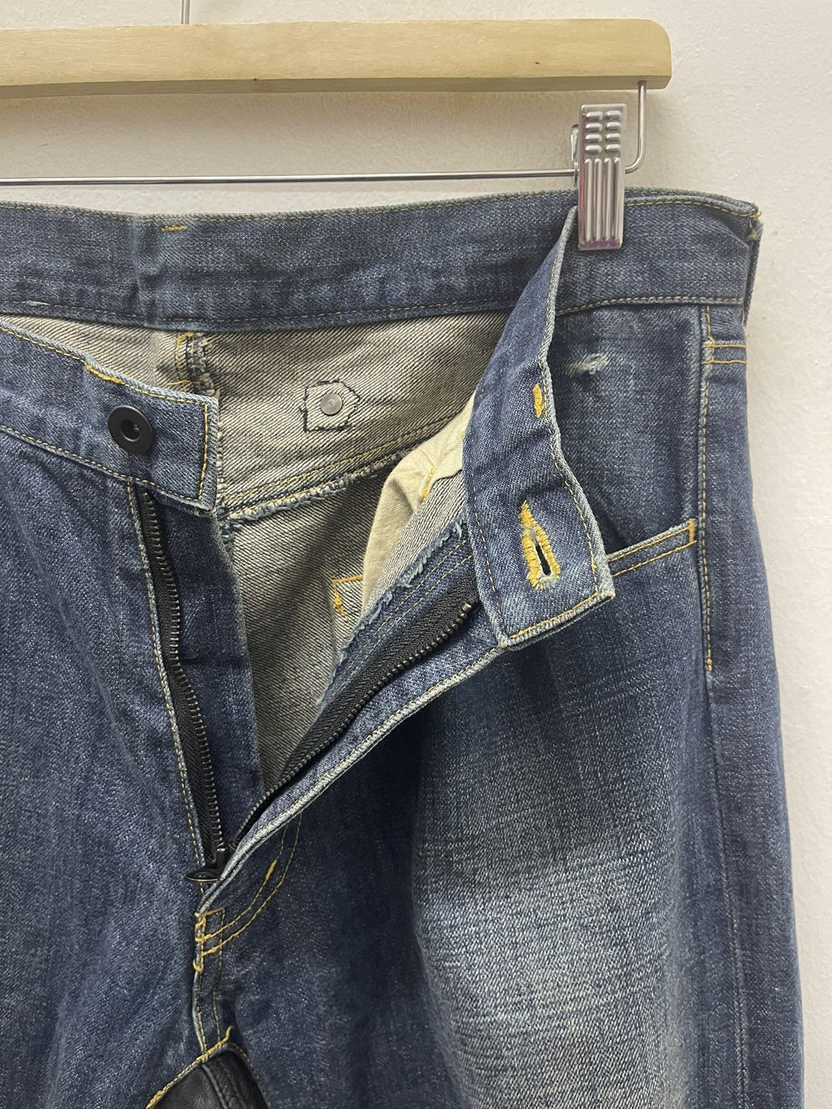 Sasquatchfabrix Rare Vintage SASQUATCHfabrix Leather Crop Trim Made In Japan Size US 33 - 8 Thumbnail