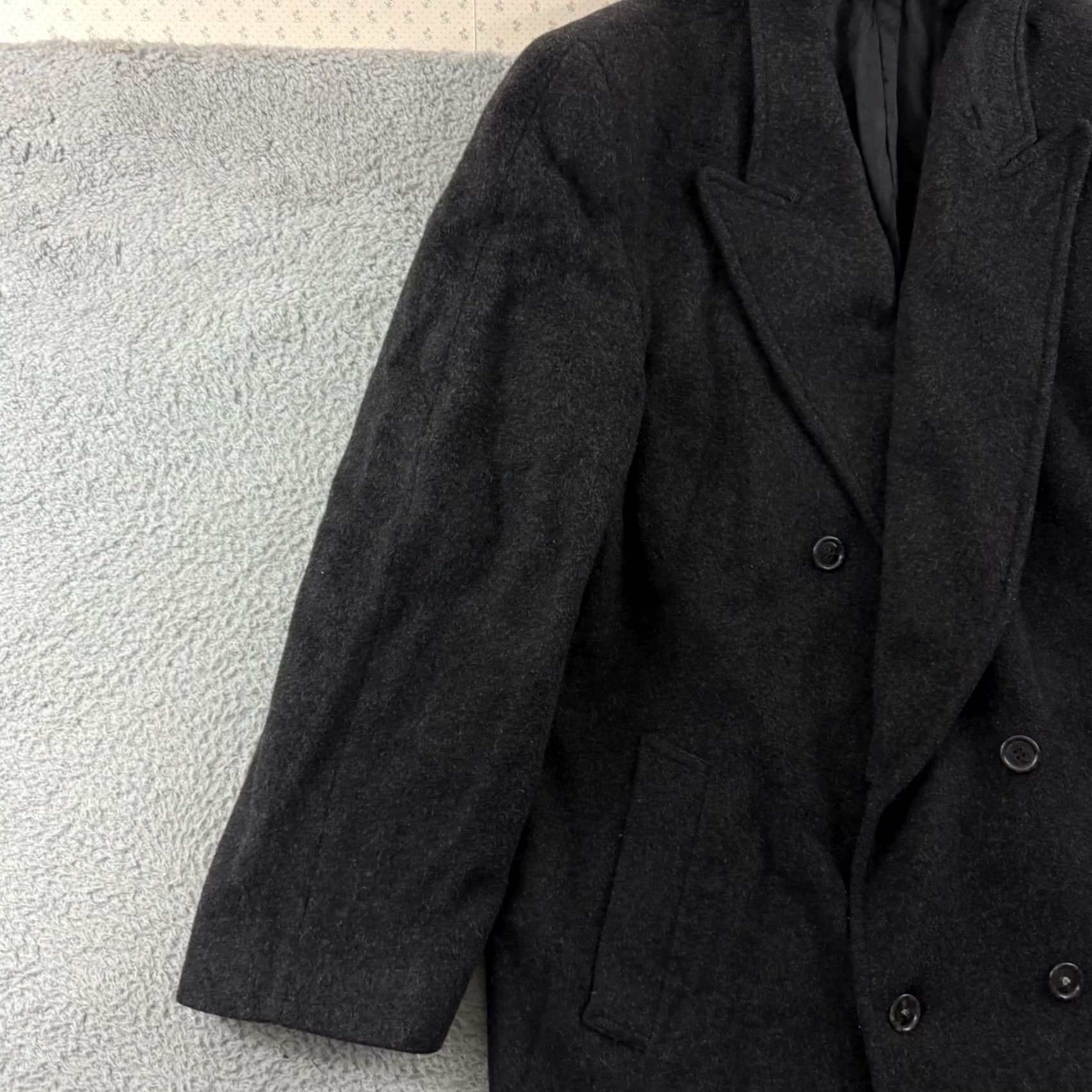 Vintage Nino Cerruti Coat Men 46L Gray Trench Wool Cashmere Blend Overcoat Double Breast Long Solid Notch Lapel Six-Button Jacket Front Style DP Size US S / EU 44-46 / 1 - 4 Thumbnail