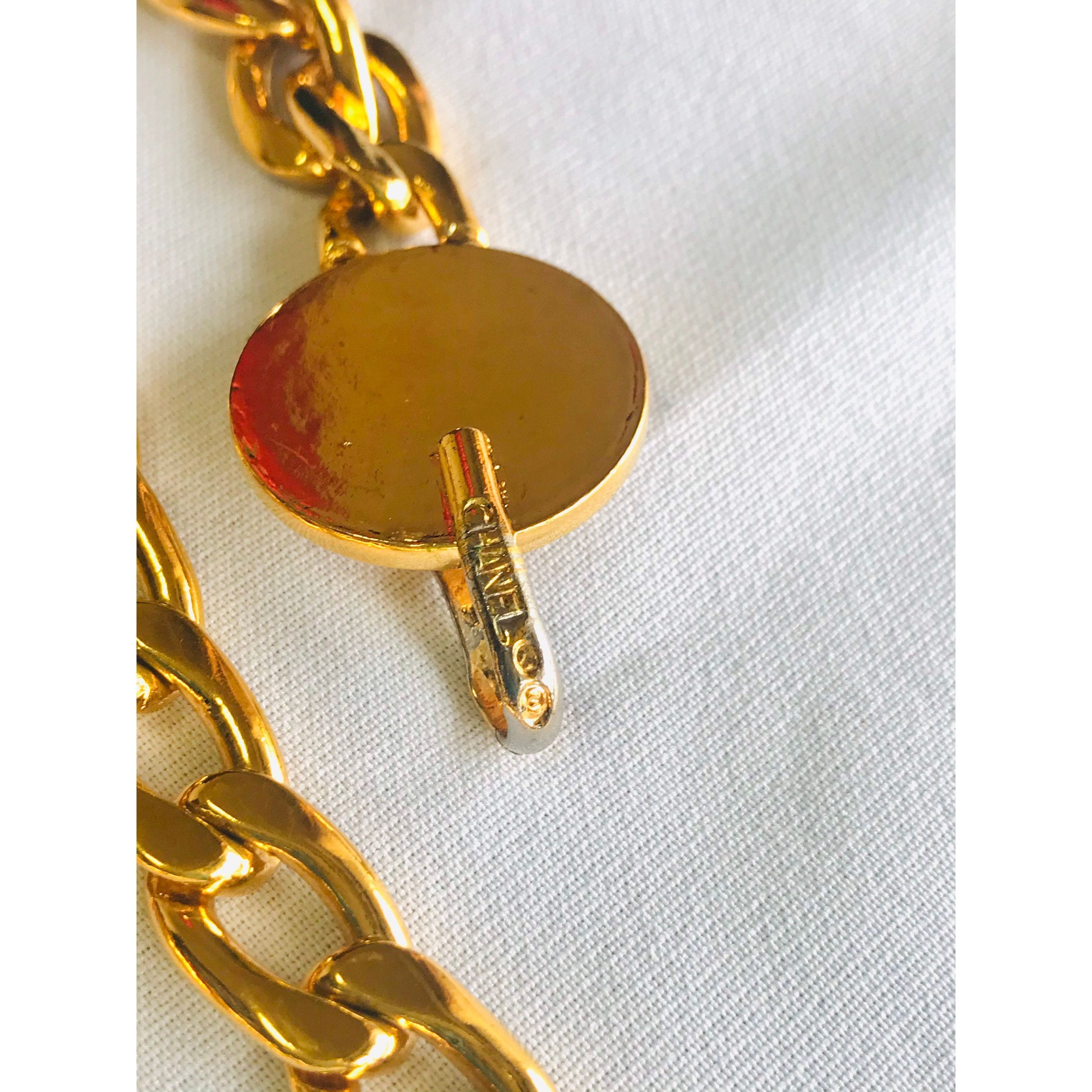 Chanel MINT. Vintage CHANEL flat golden chain belt with CC motif Size ONE SIZE - 6 Thumbnail