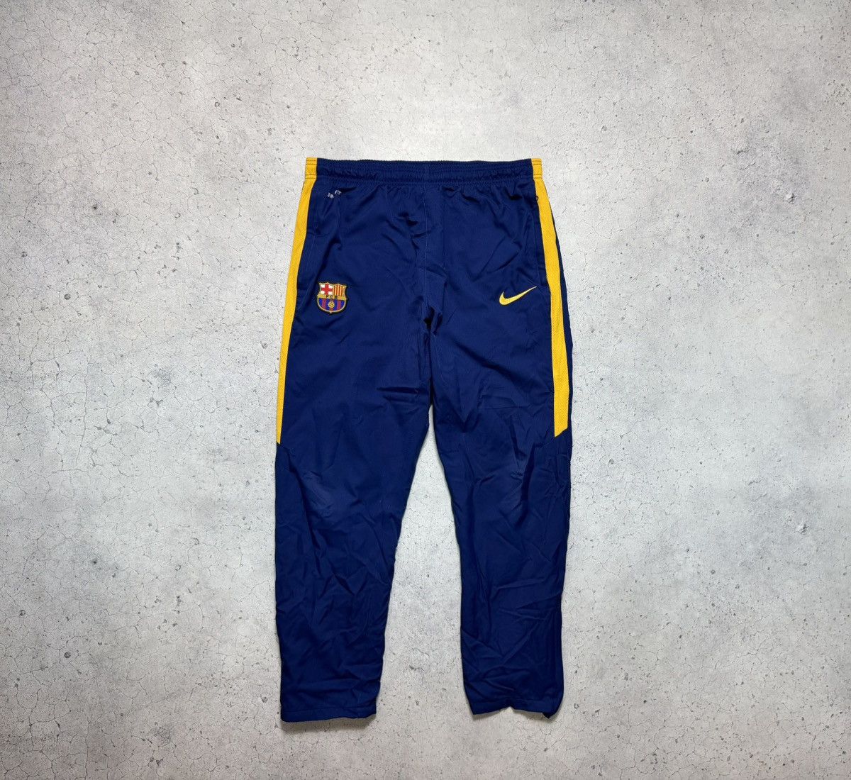 Nike Nike FC Barcelona Nylon Track Suit Football Jacket & Pants Size US L / EU 52-54 / 3 - 11 Thumbnail