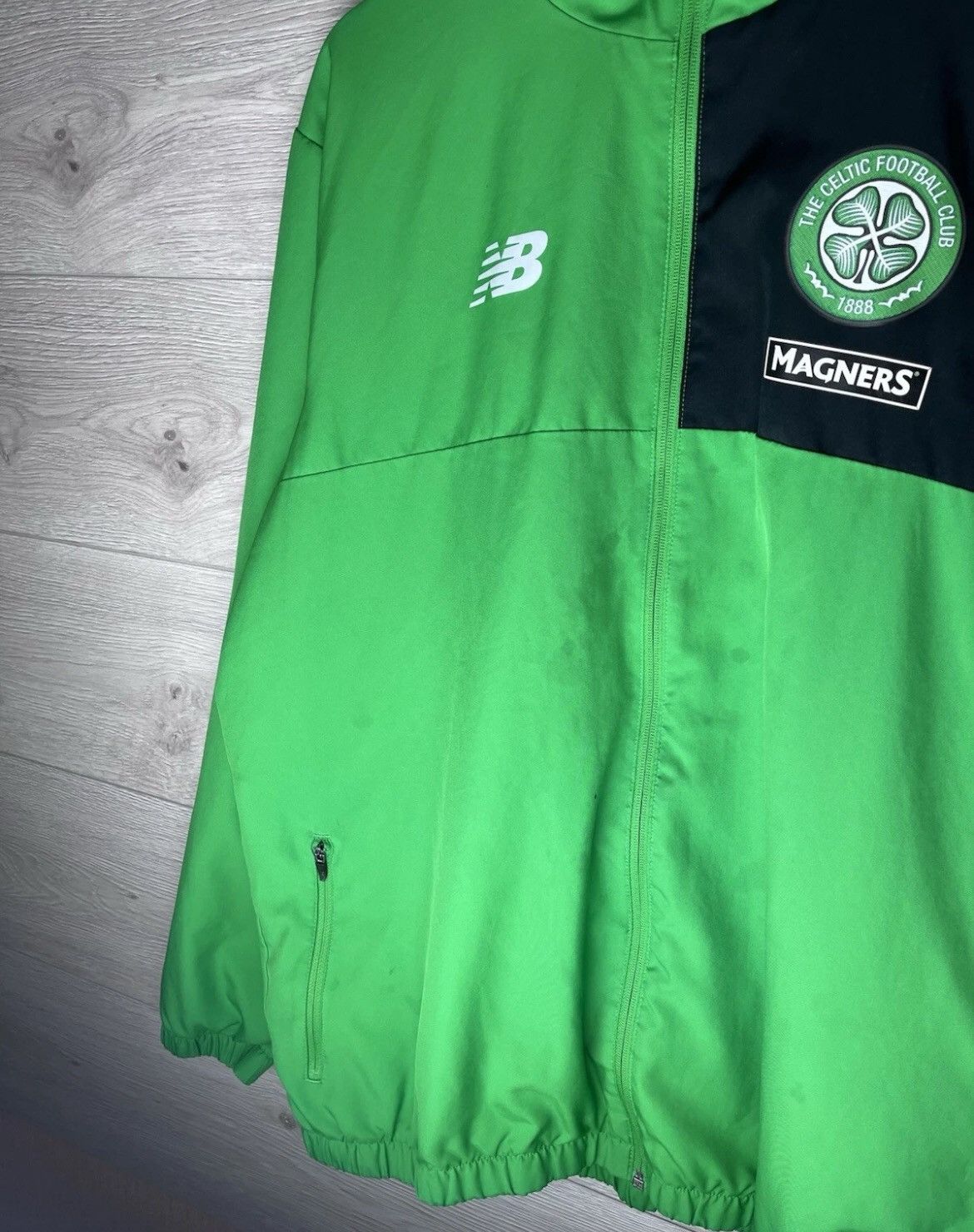 New Balance Vintage men’s soccer jacket New Balance FC The Celtic xl Size US XL / EU 56 / 4 - 3 Thumbnail