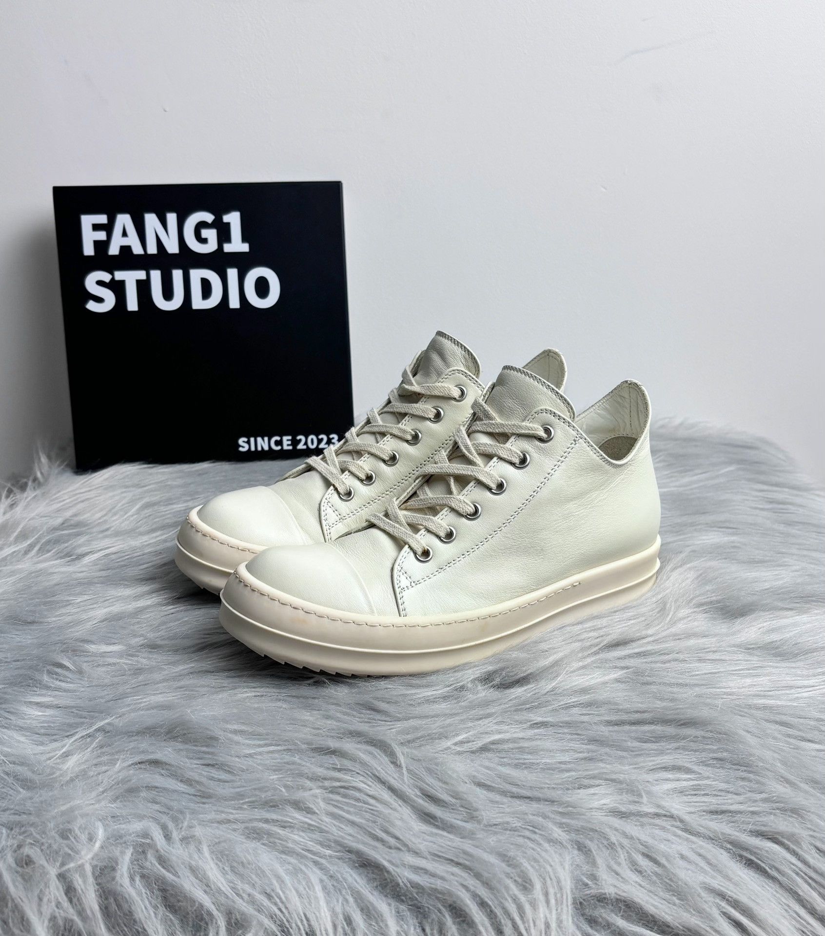 Rick Owens Rick Owens Leather White Lowtop Sneakers us_6-5 Women Size US 6.5 / IT 36.5 - 1 Thumbnail