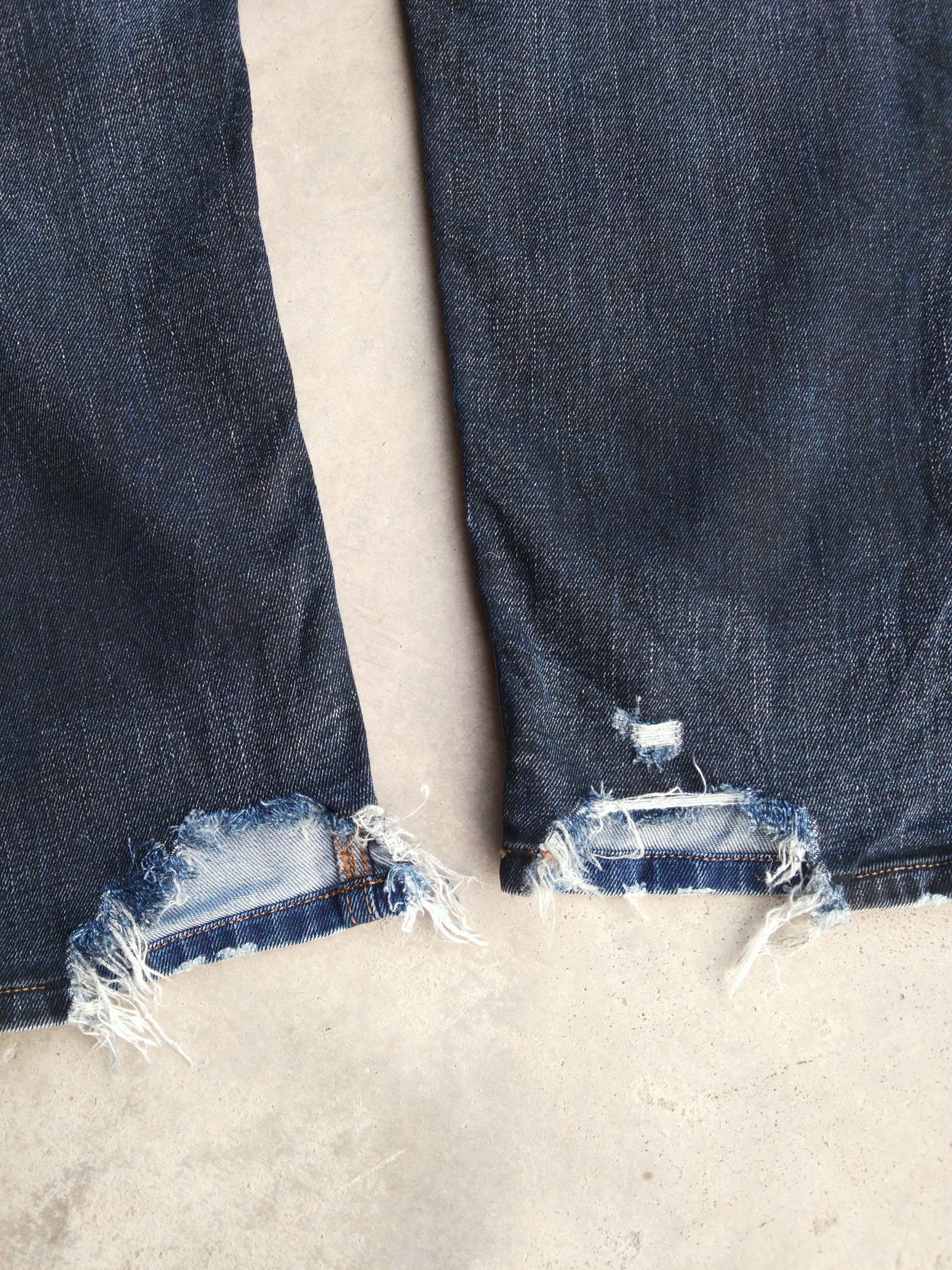Diesel Vintage Diesel 'TEPPHAR' Denim Blue Distressed Jeans 36x31 Size US 36 / EU 52 - 5 Thumbnail