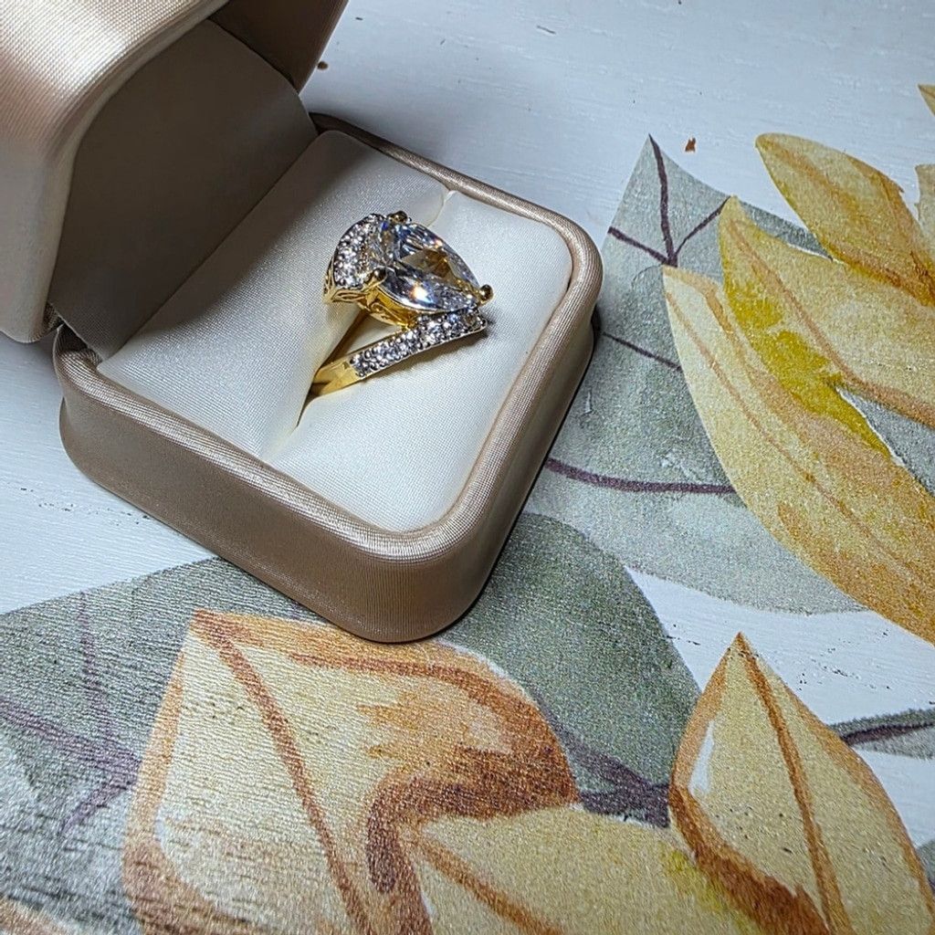 The Unbranded Brand Goldtone Silver and Cubic Zirconia Ring Size ONE SIZE - 3 Thumbnail