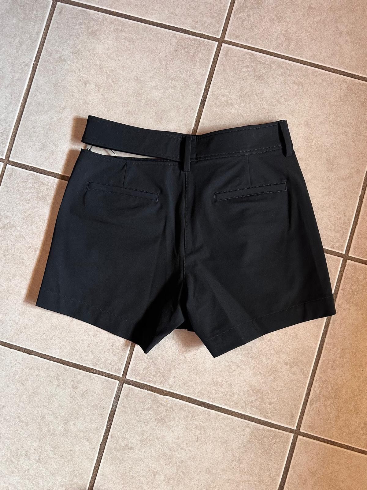 Heron Preston Heron Preston logo-patch cut-out shorts Size 25" / US 0 / IT 36 - 2 Thumbnail