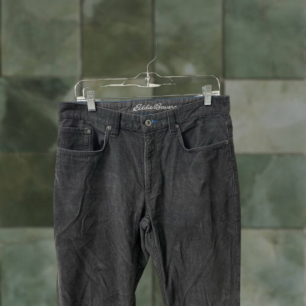 Eddie Bauer Eddie Bauer Corduroy Pants Mens Size 32x32 Straight Fit Khakis Gray Size US 32 / EU 48 - 1 Thumbnail