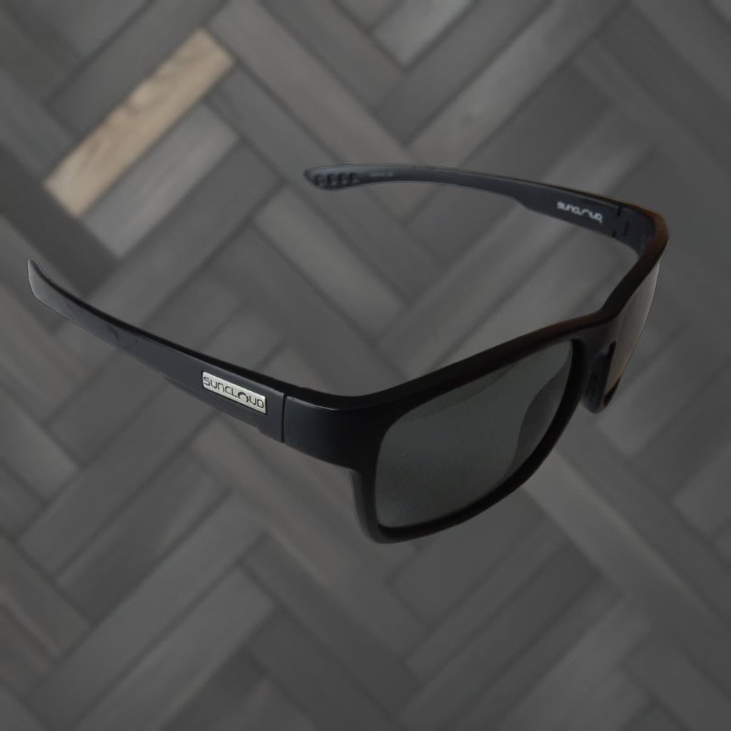 Vintage SUNCLOUD Sunglasses Fairfield LW Polarized Sunglasses Black Frame Men Adult Size One? (size not specified) Size ONE SIZE - 1 Thumbnail