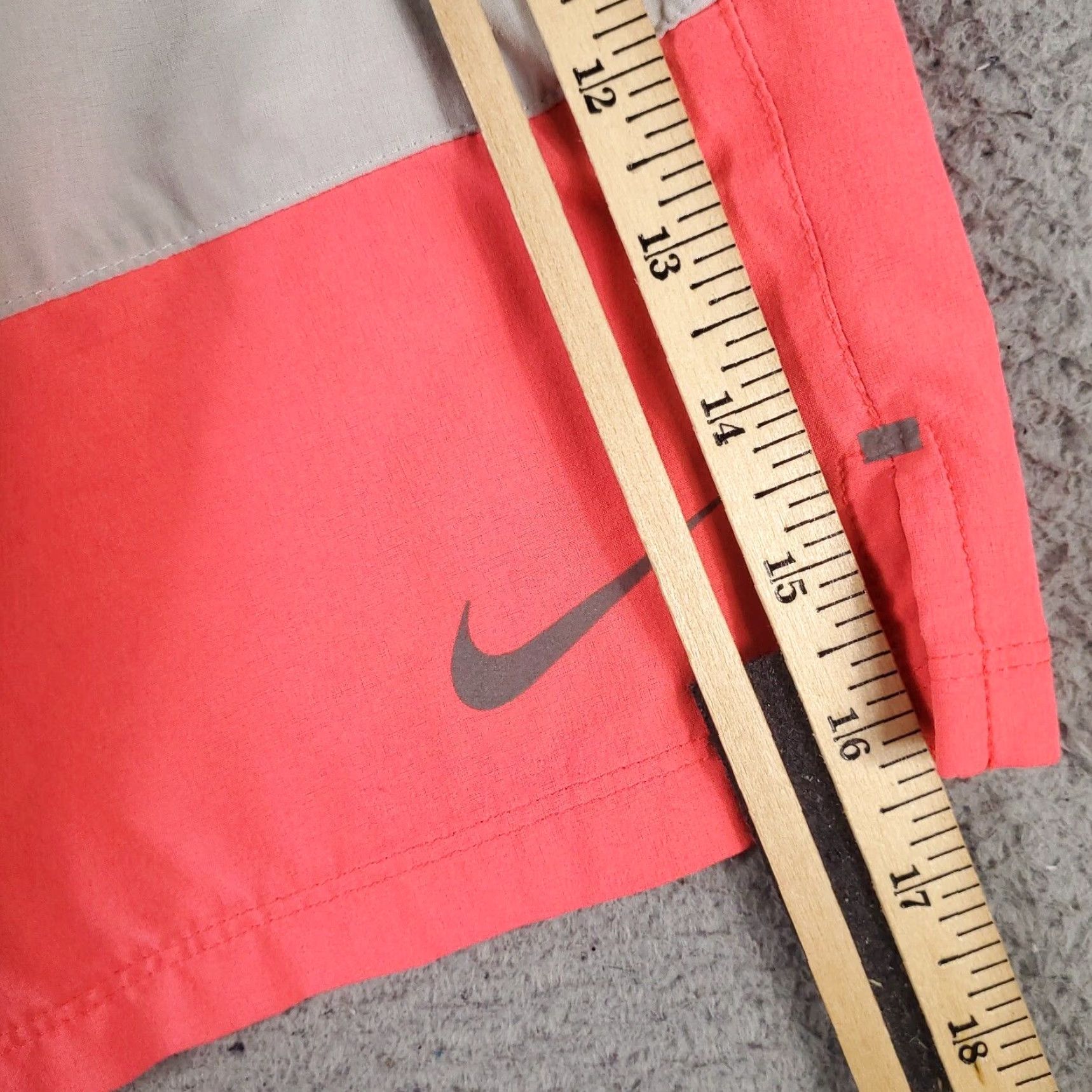 Nike NIKE Dri-Fit Shorts Womens Large Gray Colorblock Athletic Activewear Swoosh Size 36" / US 14 / IT 50 - 5 Thumbnail