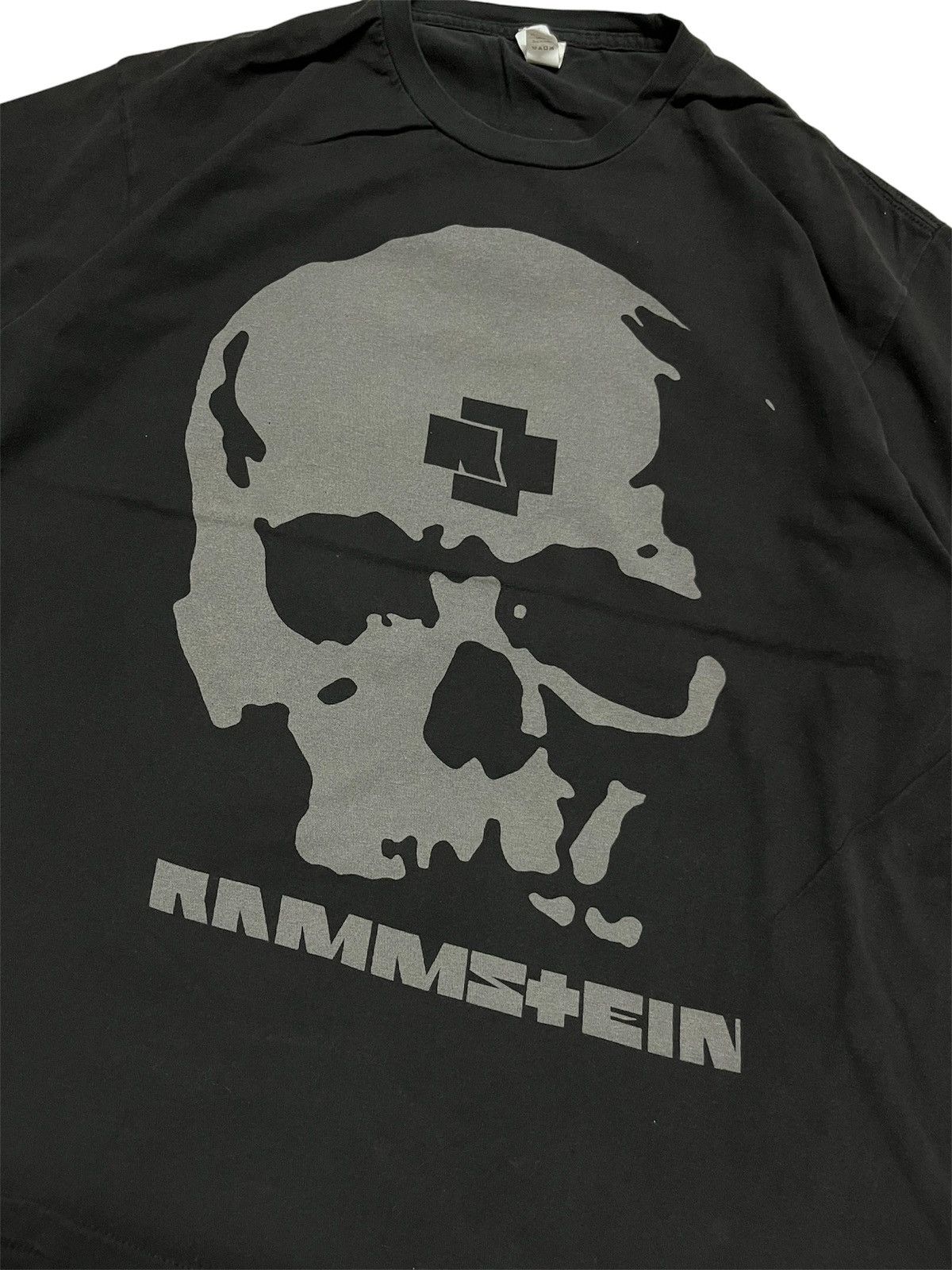 Band Tees Vintage Rammstein Big Skull Rock Band T-Shirt XL Size US XL / EU 56 / 4 - 2 Thumbnail