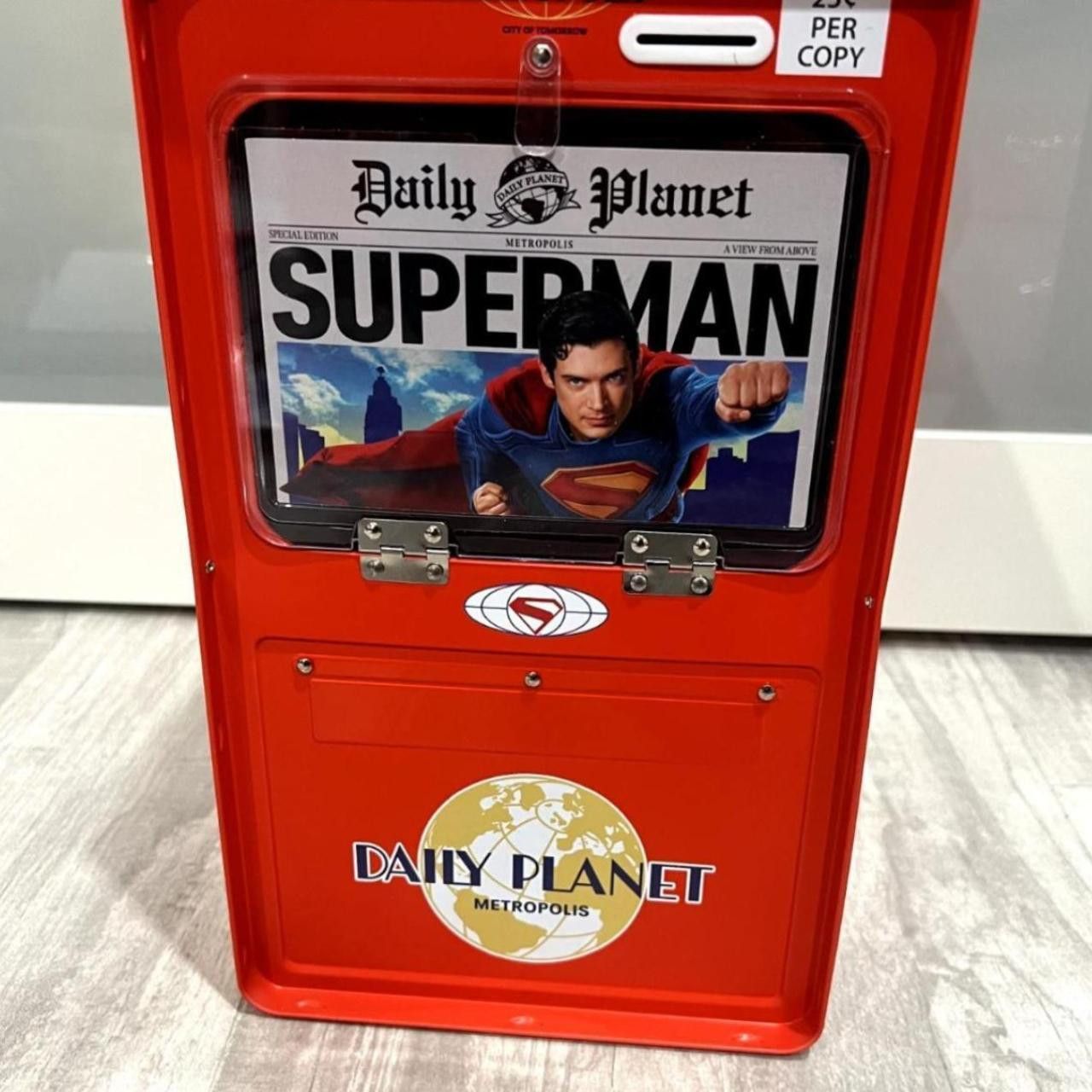 DC Comics AMC Exclusive Superman Popcorn Bucket 🦸‍♂️ + MYSTERY COMIC Size ONE SIZE - 1 Thumbnail