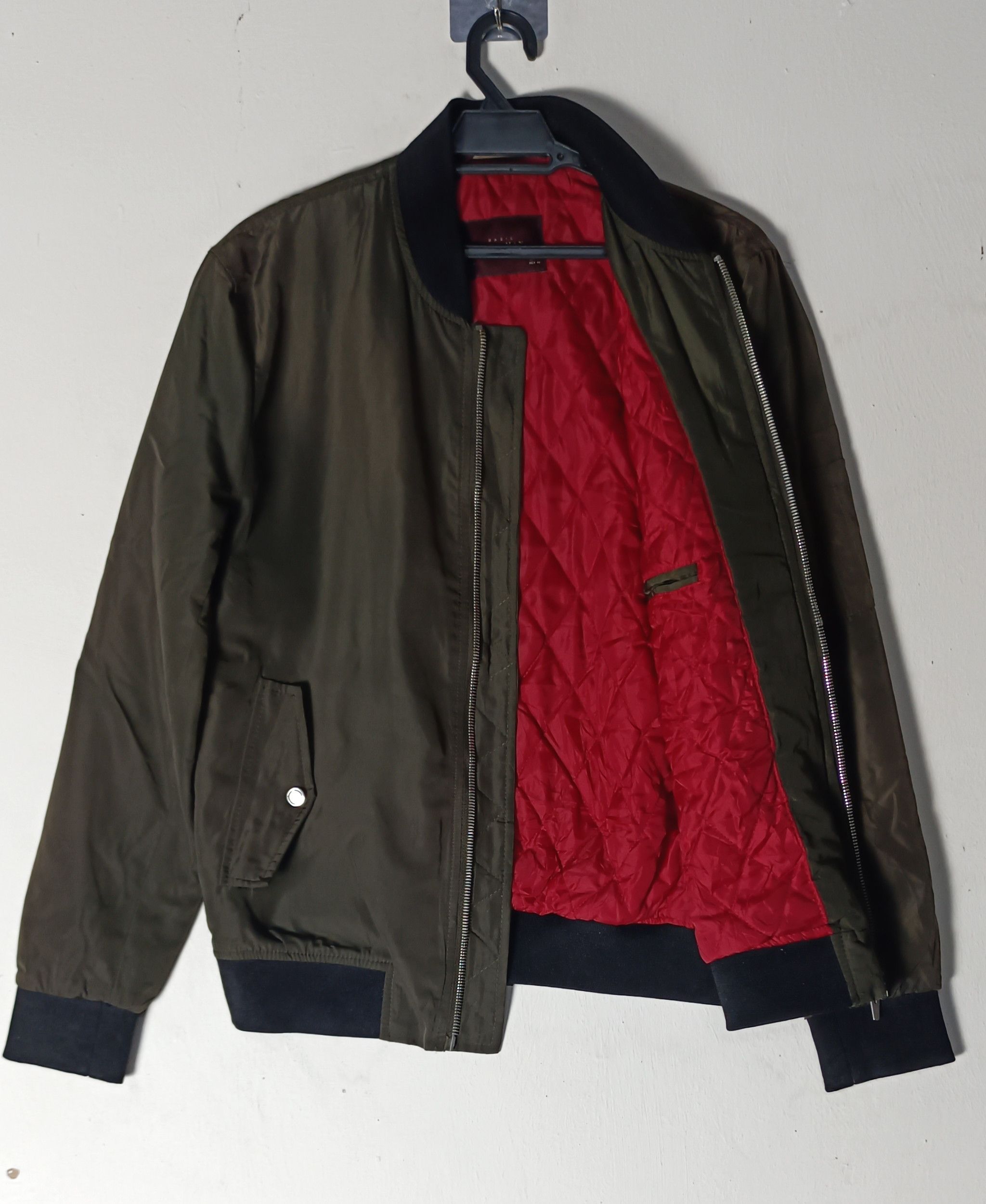 Designer × Zara Zara Men Olive Green Bombers Jacket Size US M / EU 48-50 / 2 - 2 Thumbnail