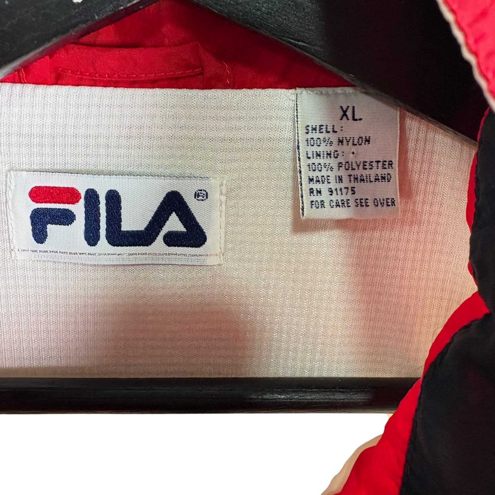 Fila Vintage FILA Fill Zip Windbreaker XL Size US XL / EU 56 / 4 - 7 Thumbnail