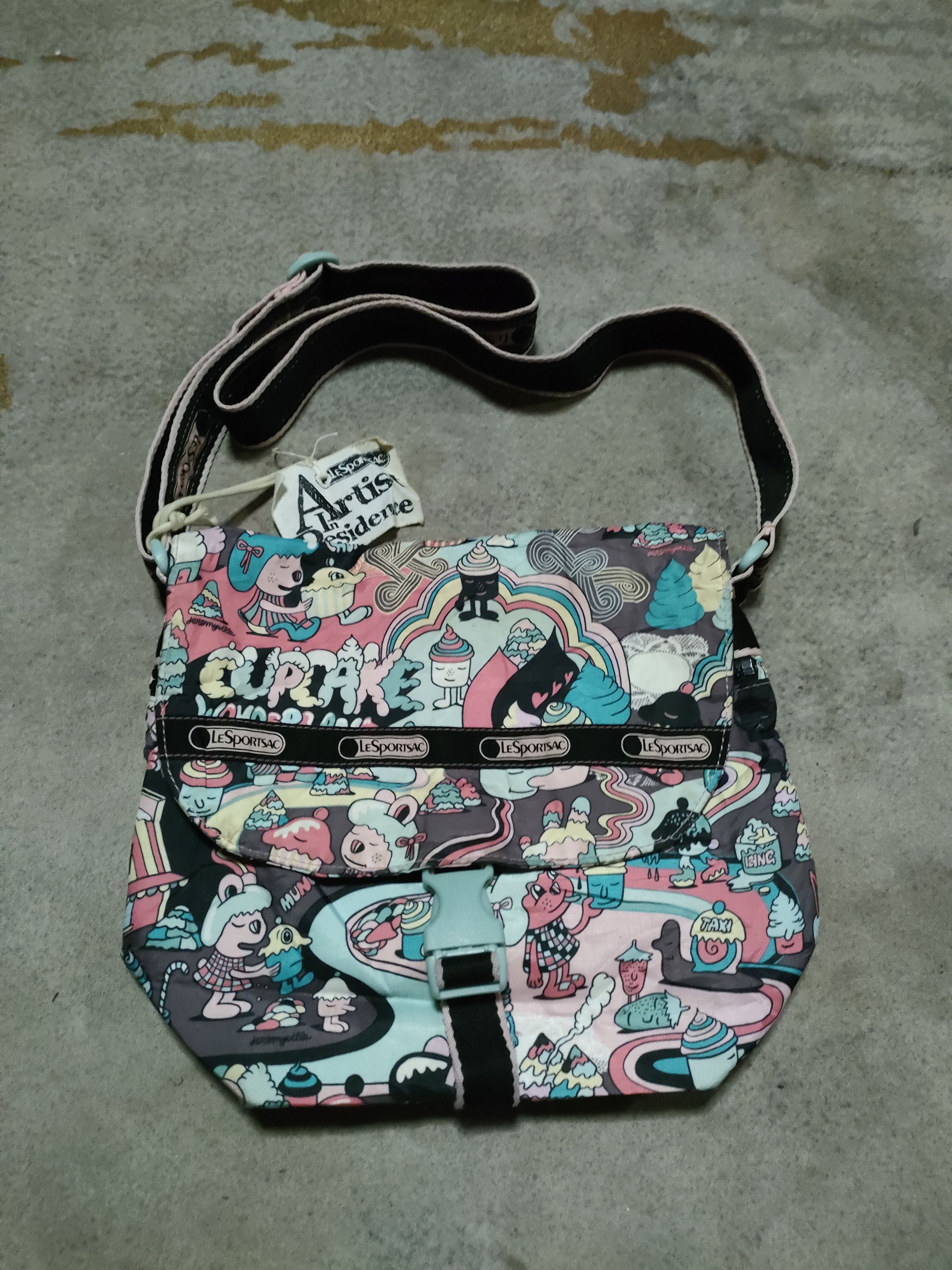 LeSportsac LeSportsac Artist In Residence Sling Bag Size ONE SIZE - 1 Thumbnail