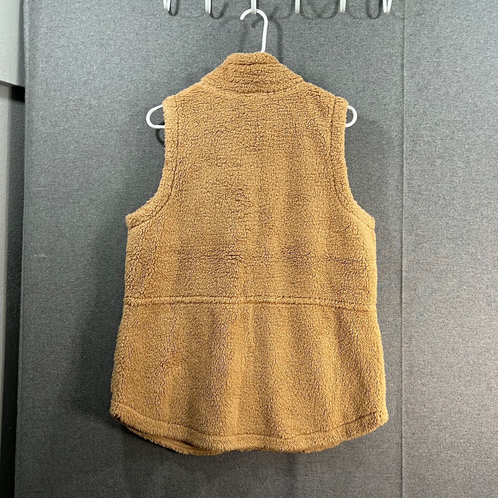 Other Belle by Kim Gravel Signature Zip Sherpa Vest Camel Size M / US 6-8 / IT 42-44 - 2 Thumbnail