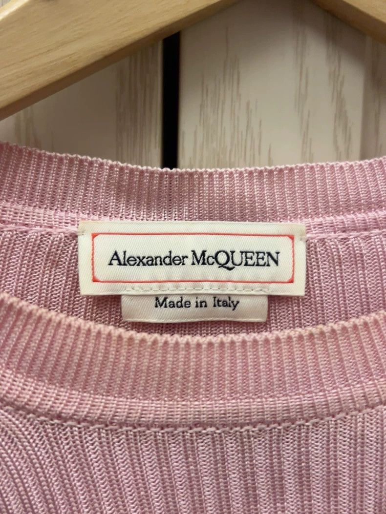 Alexander McQueen Alexander Mcqueen Pink top with long sleeves Size L / US 10 / IT 46 - 2 Thumbnail