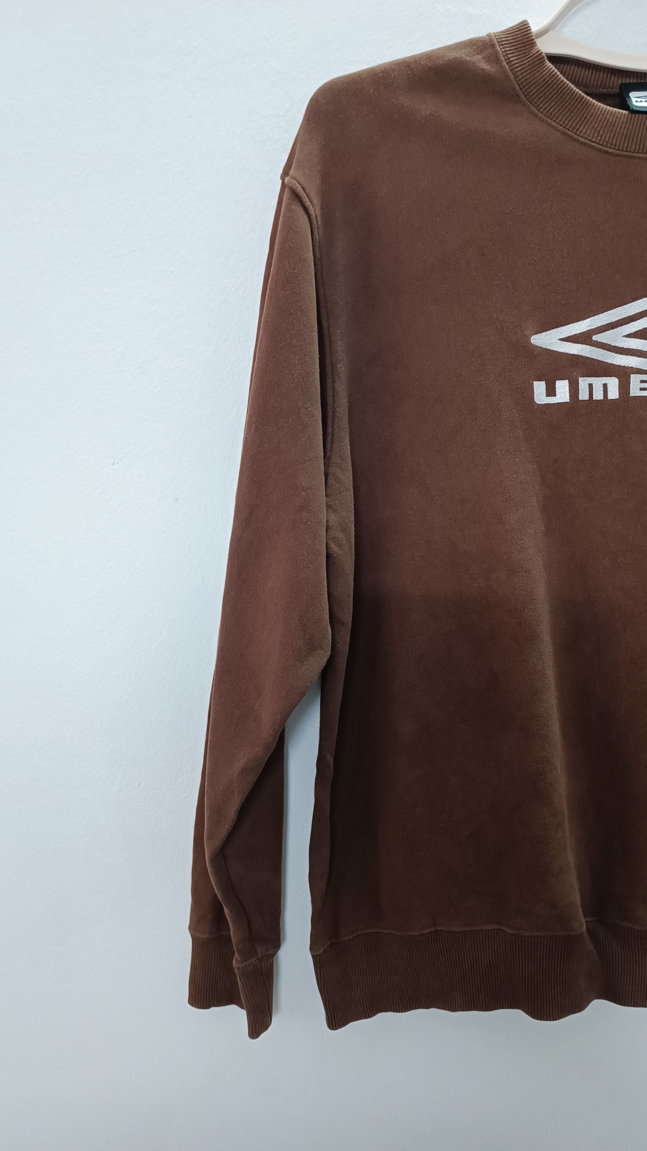 Umbro × Vintage Vintage Umbro Japan Brown Sweatshirts Size US L / EU 52-54 / 3 - 6 Thumbnail