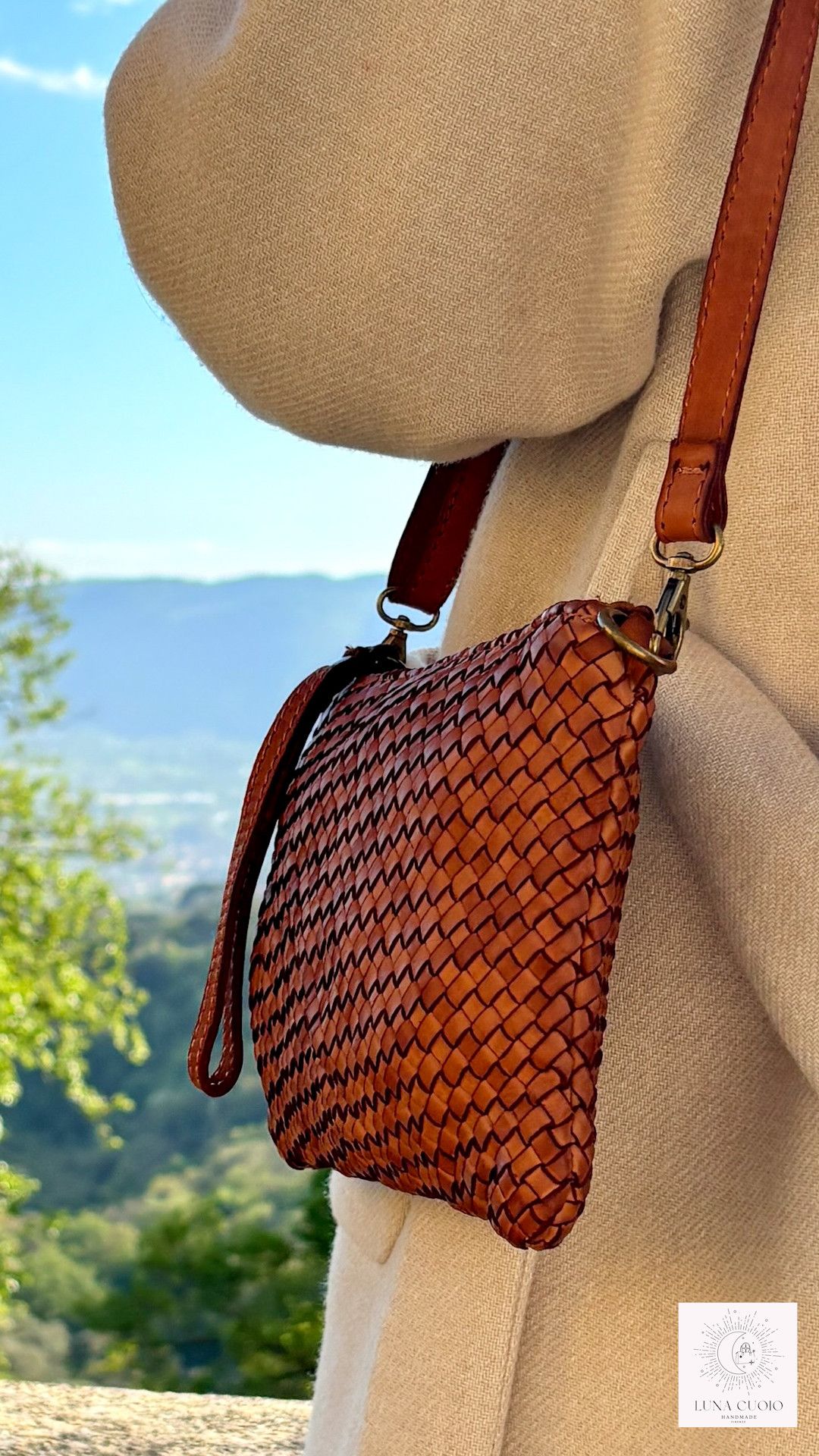 Vera Pelle Handwoven Italian Brown Leather Bag Size ONE SIZE - 2 Thumbnail