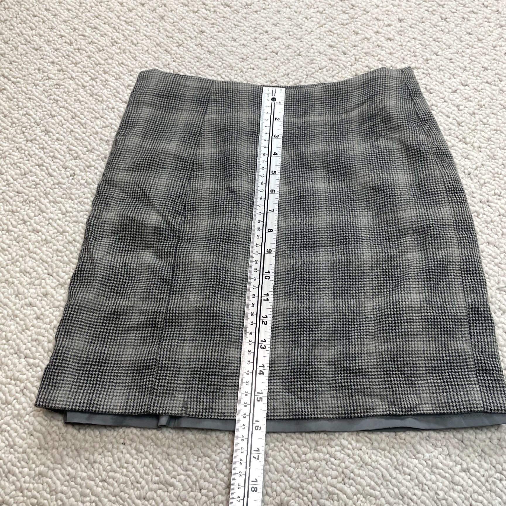 Banana Republic VINTAGE Banana Republic Skirt Womens 0 Mini Wool Houndstooth Brown Beige Zip Short Size 25" / US 0 / IT 36 - 2 Thumbnail
