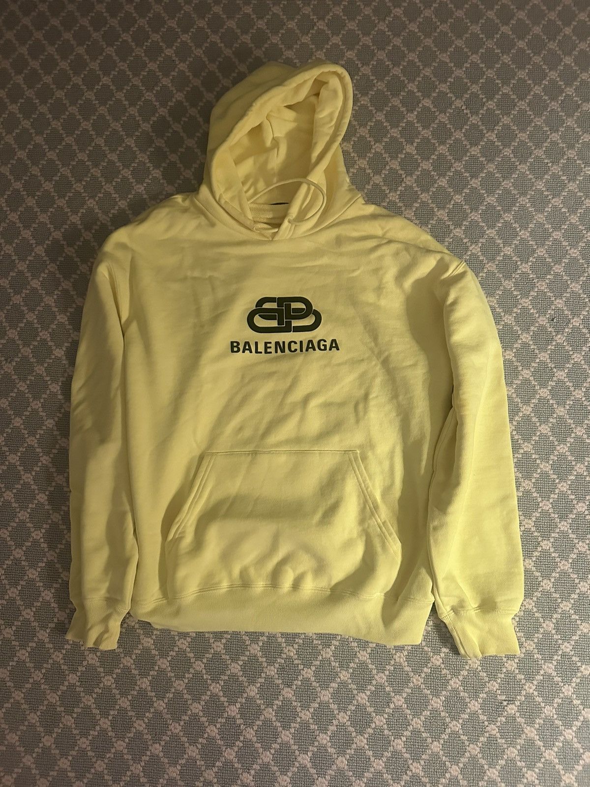 Balenciaga Balenciaga Yellow “BB” Hoodie Size US L / EU 52-54 / 3 - 1 Thumbnail