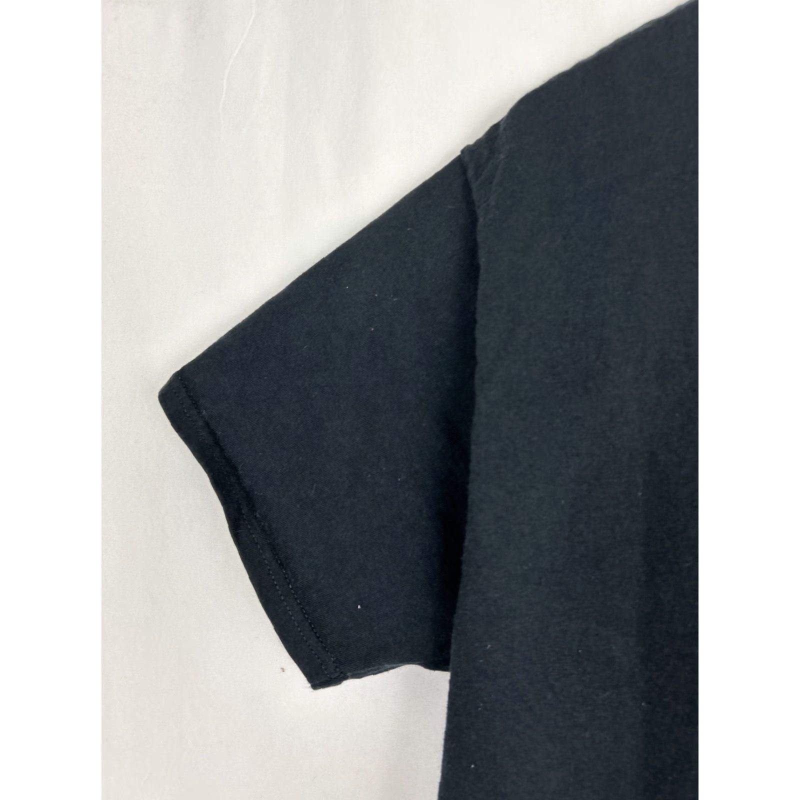 Port & Company VINTAGE McDonalds J Balvin Familia Tee Shirt Womens L Black 100% Cotton Crew Neck Short Sleeve Pullover Size 36" / US 14 / IT 50 - 3 Thumbnail