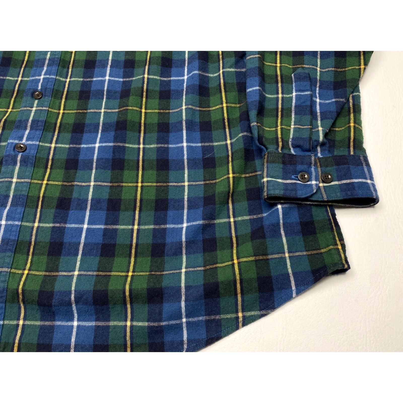 Vintage VINTAGE L.L. Bean Flannel Shirt 228061 Men’s 2XL Scotch Plaid Long Sleeve 100% Cotton Size US XXL / EU 58 / 5 - 4 Thumbnail