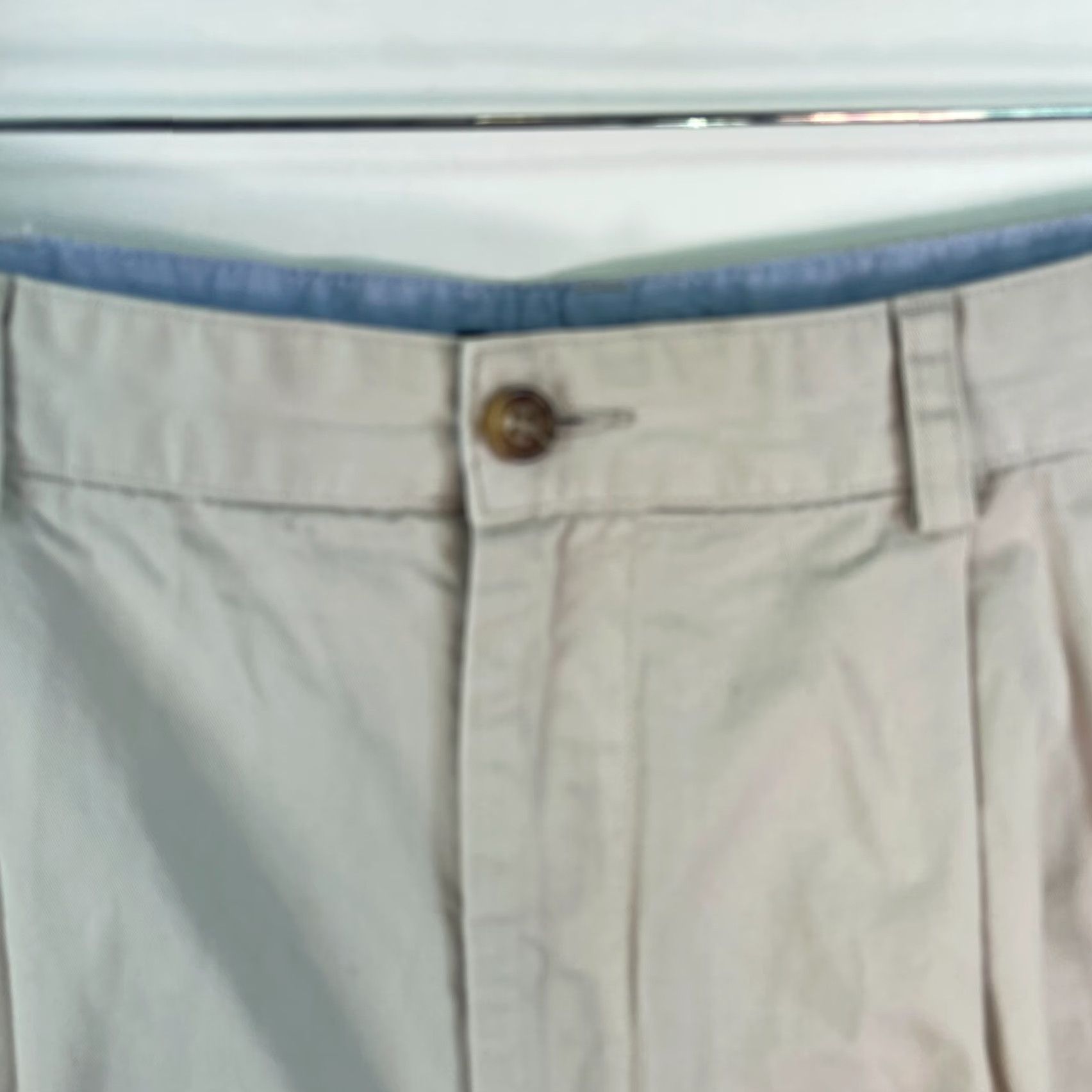 Tommy Hilfiger Tommy Hilfiger Golf Pleated Casual Mens Shorts Beige Size 36 Size US 36 / EU 52 - 2 Thumbnail